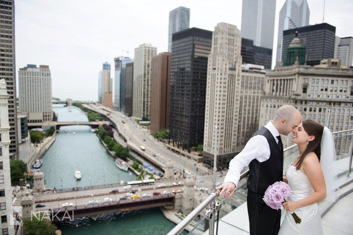 trump hotel chicago wedding photo Chicago river