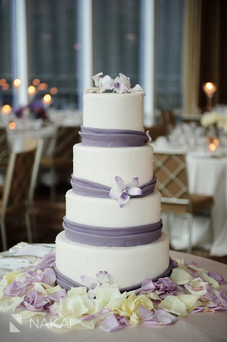 trump hotel chicago wedding cake photo