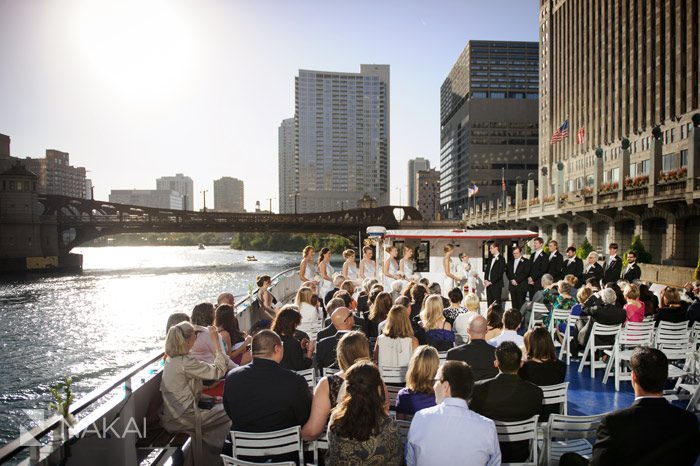 chicago river wendella boat wedding picture