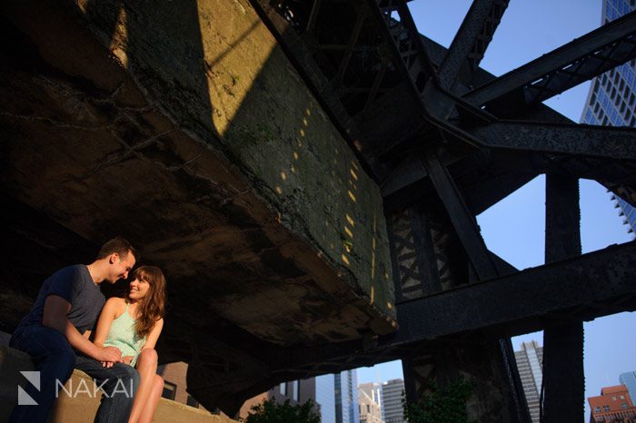 creative chicago engagement picture