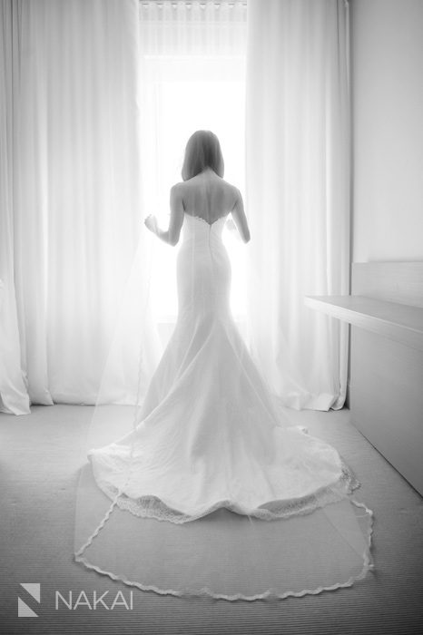 chicago public hotel wedding photo bride