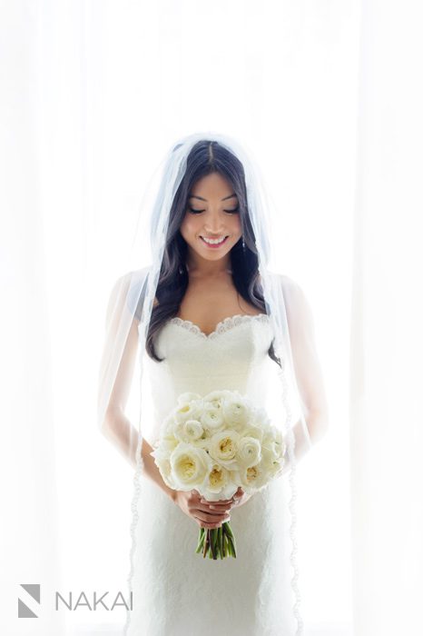 chicago public hotel wedding picture bride