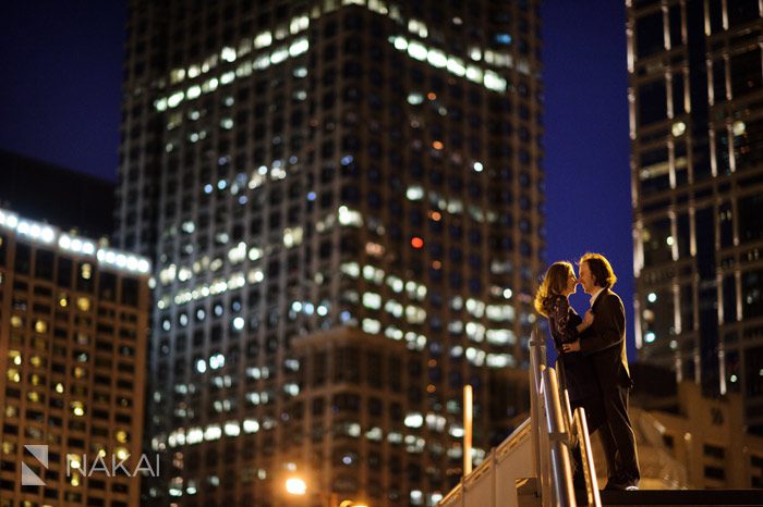 chicago engagement night downtown picture