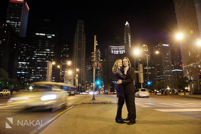 chicago engagement night downtown picture