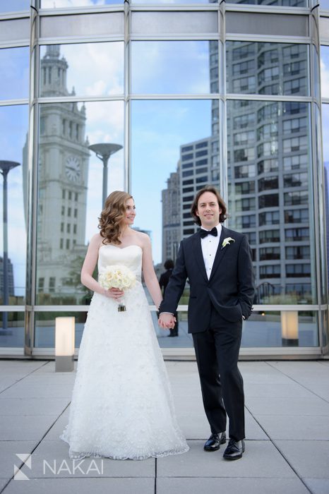 chicago trump hotel tower wedding photo bride groom