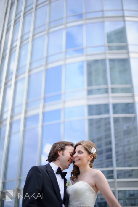 chicago trump hotel tower wedding picture bride groom