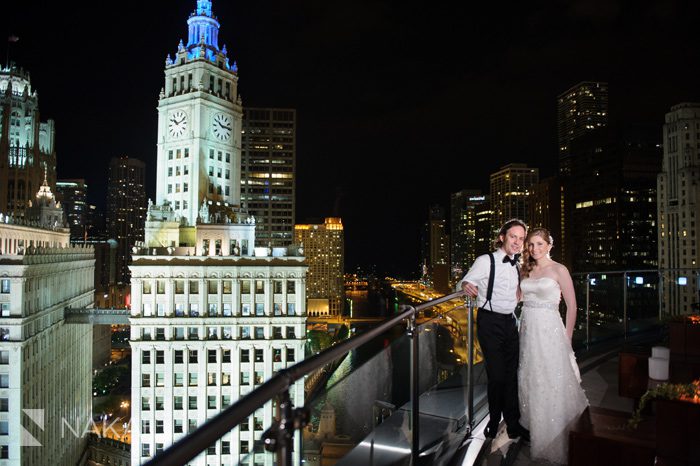 chicago trump hotel tower wedding picture nighttime photo