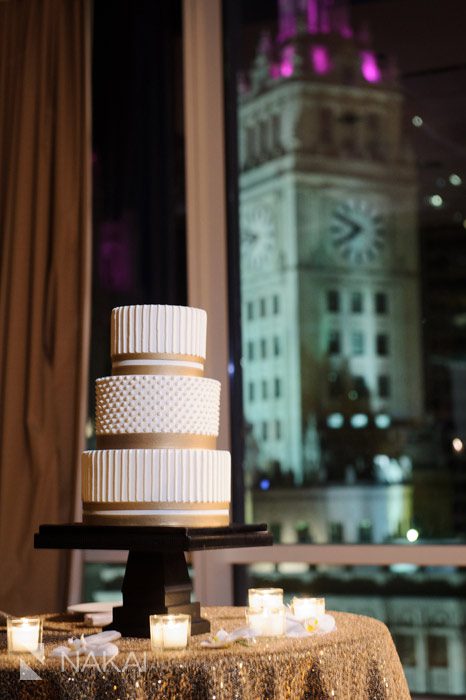 chicago trump wedding cake photo