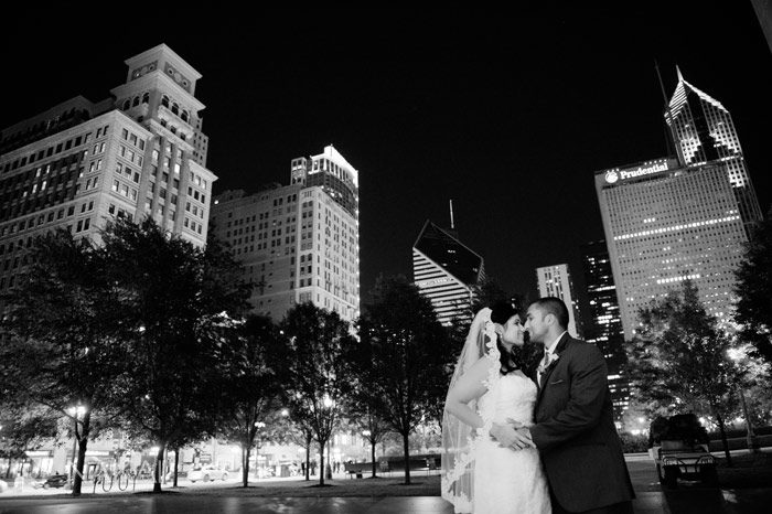 chicago night wedding photo
