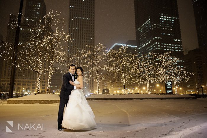 winter snow chicago wedding photo