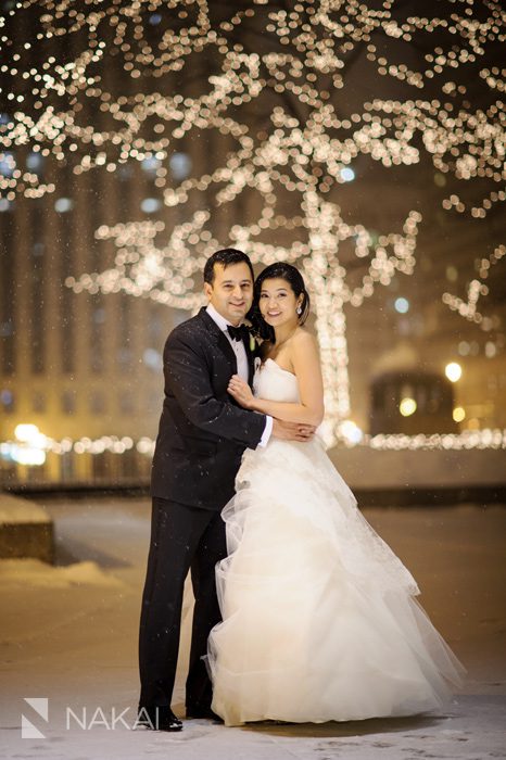 chicago winter snow wedding photo