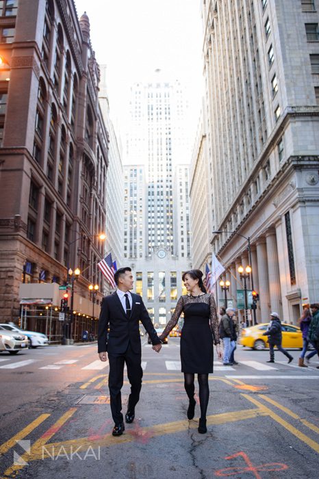 creative chicago engagement photos