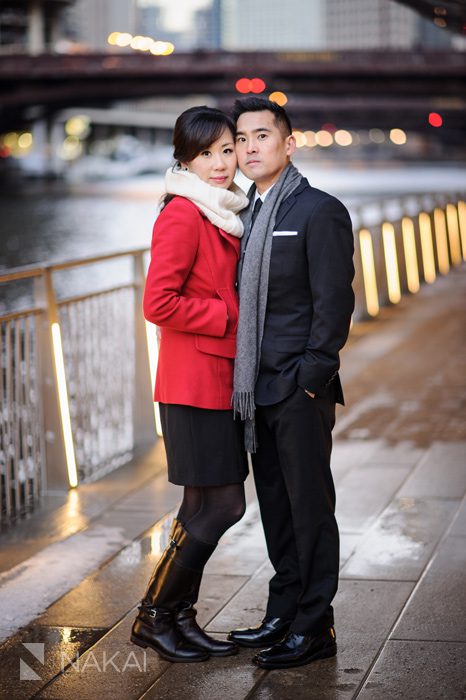 creative chicago engagement photos