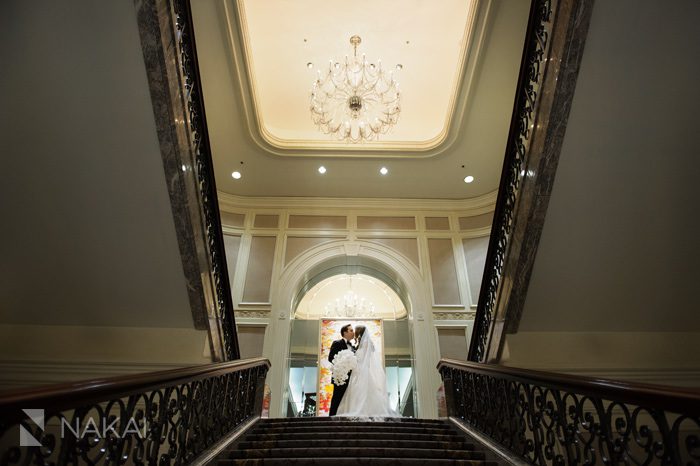 four seasons chicago wedding photographer photos staircase