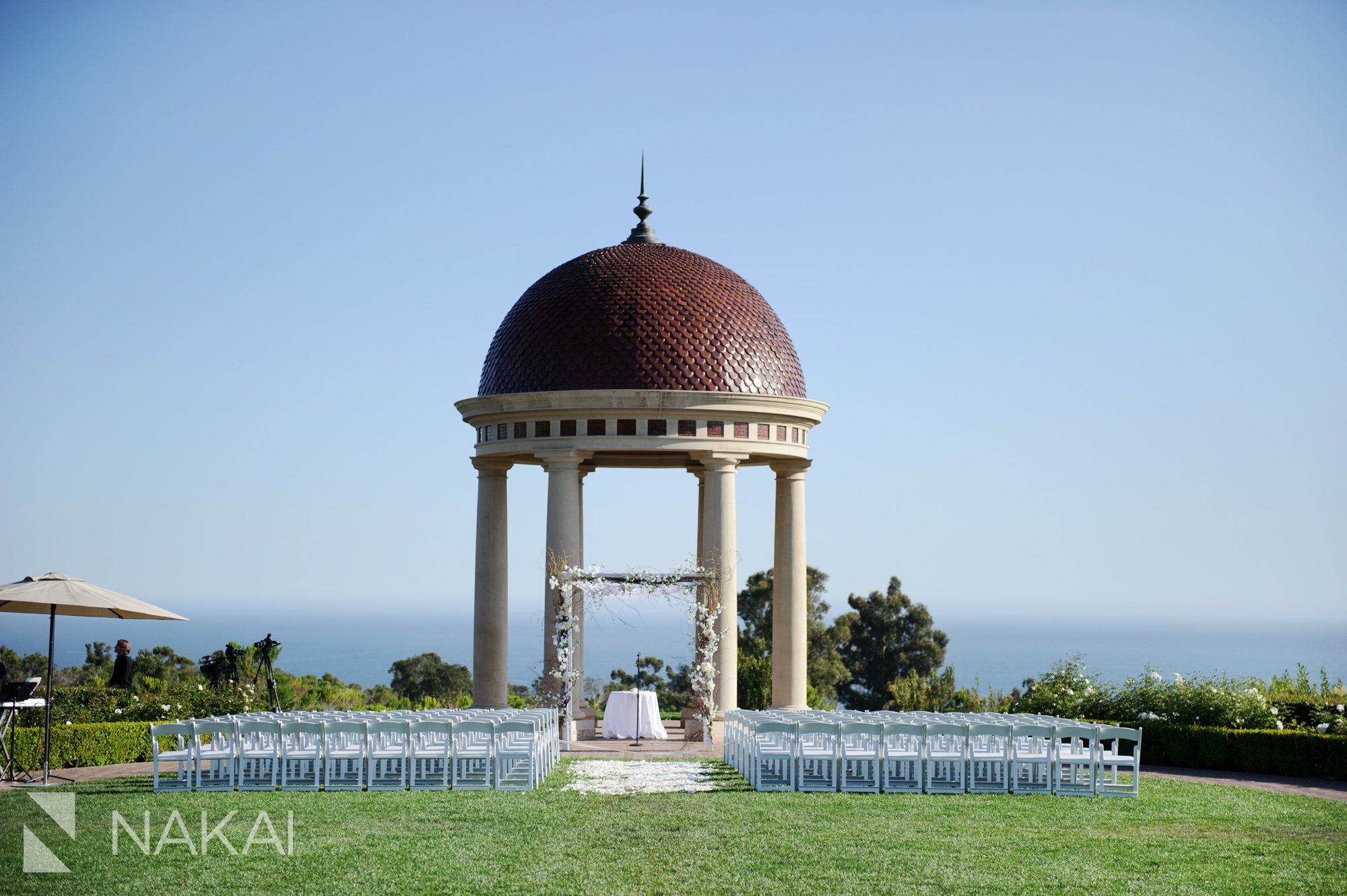 wedding pelican hill photographer bridal party california destination 