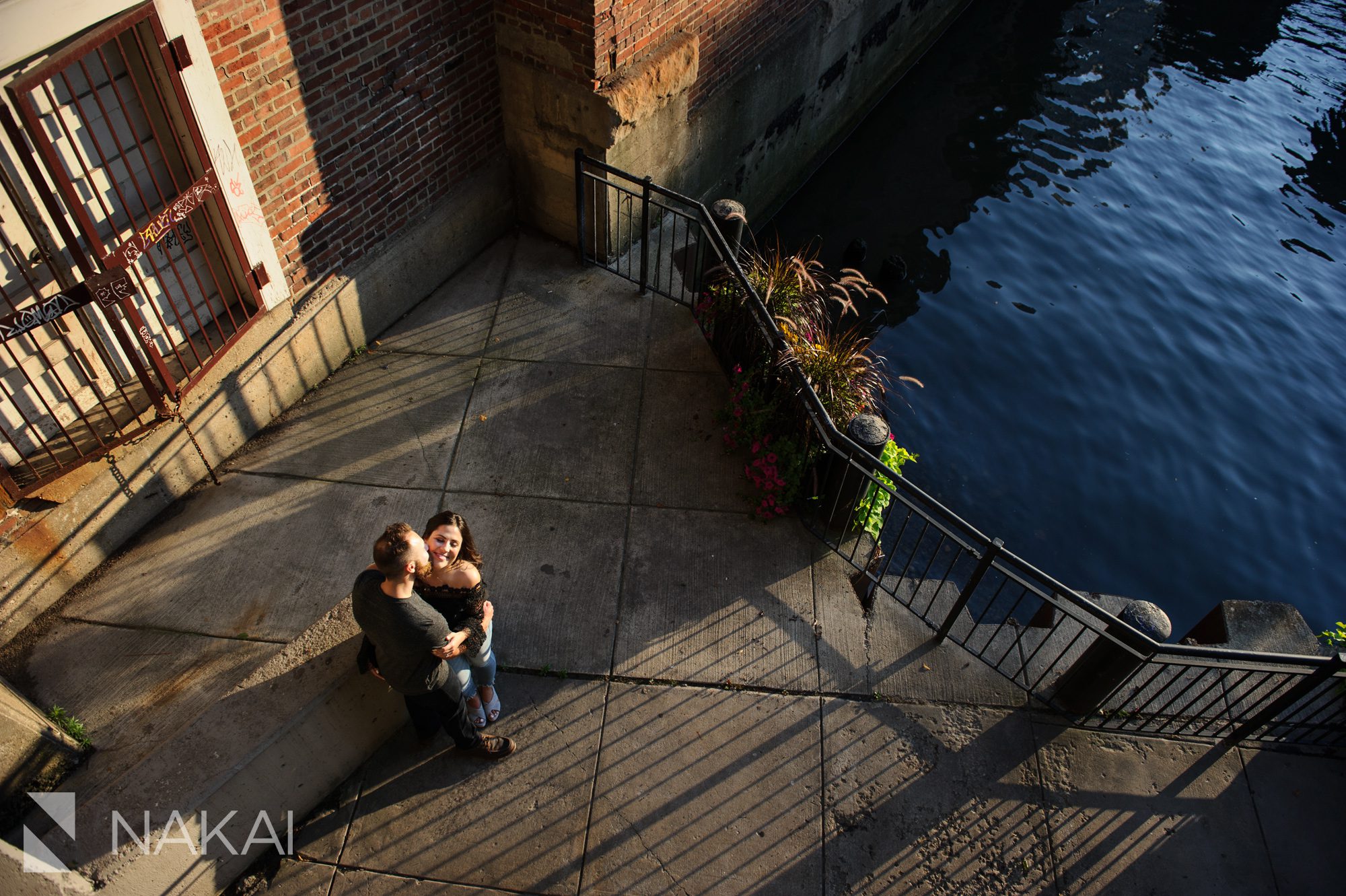 kinzie bridge chicago engagement photos