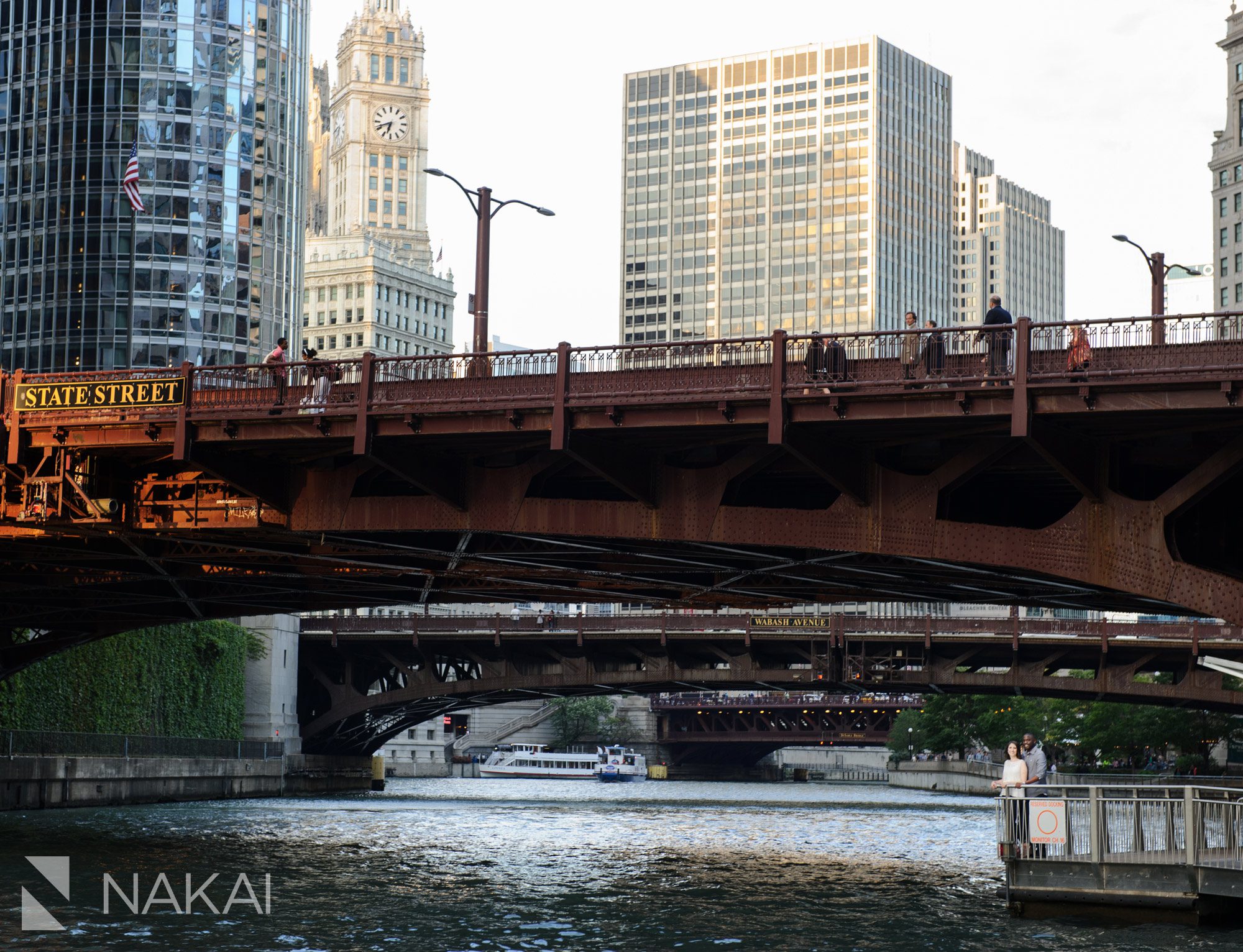 chicago engagement photos riverwalk