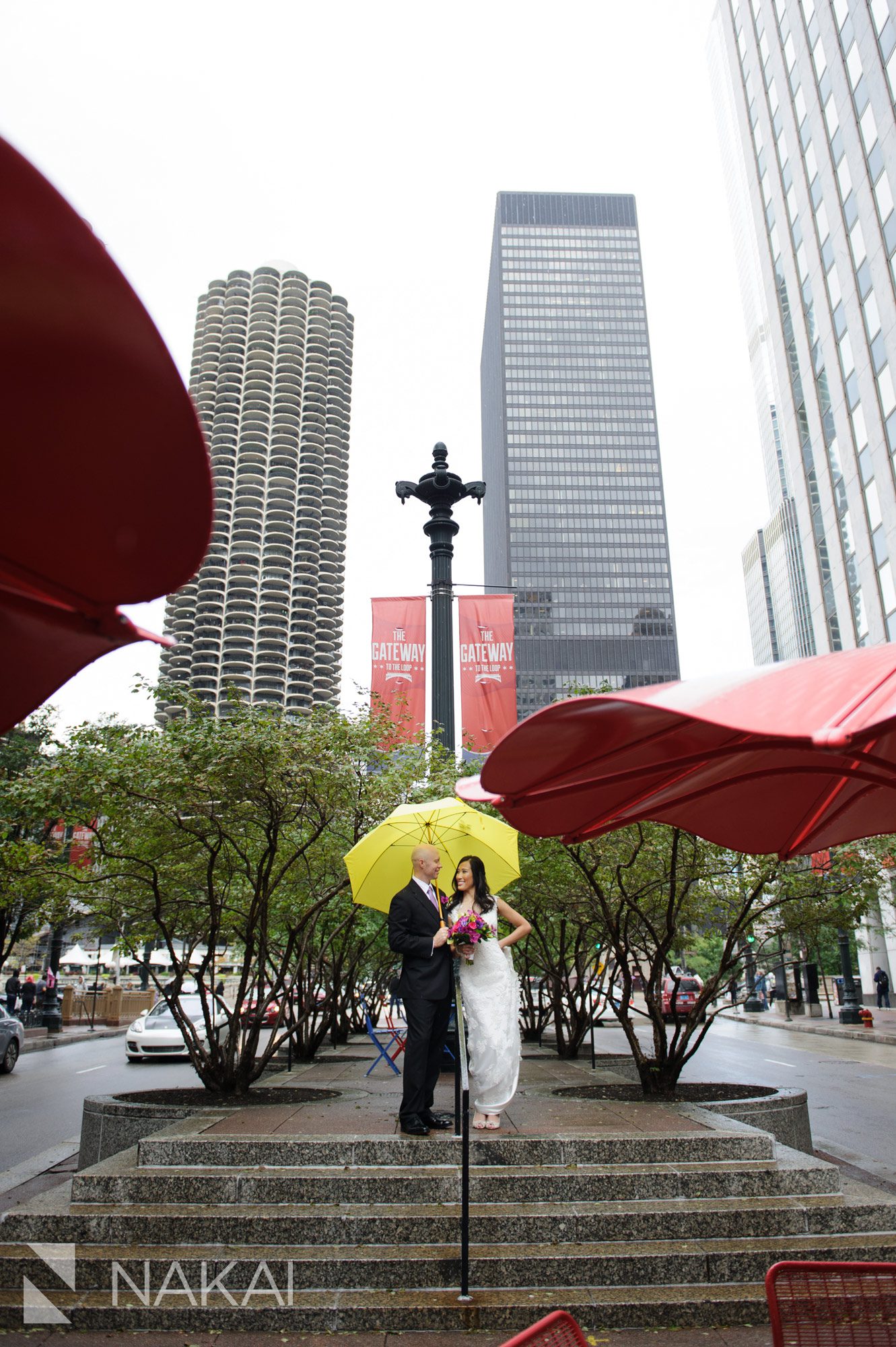 chicago state street wedding photographer bride groom
