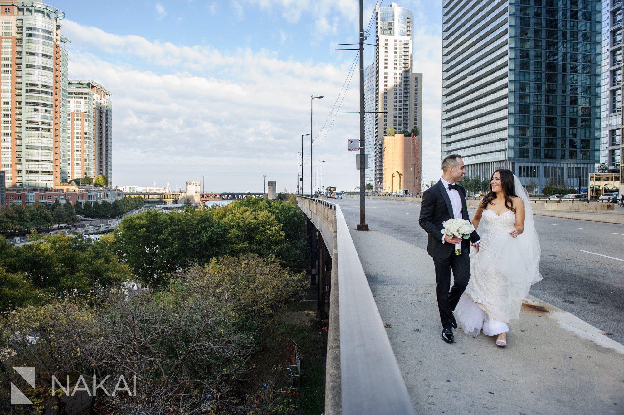 chicago riverwalk wedding photo