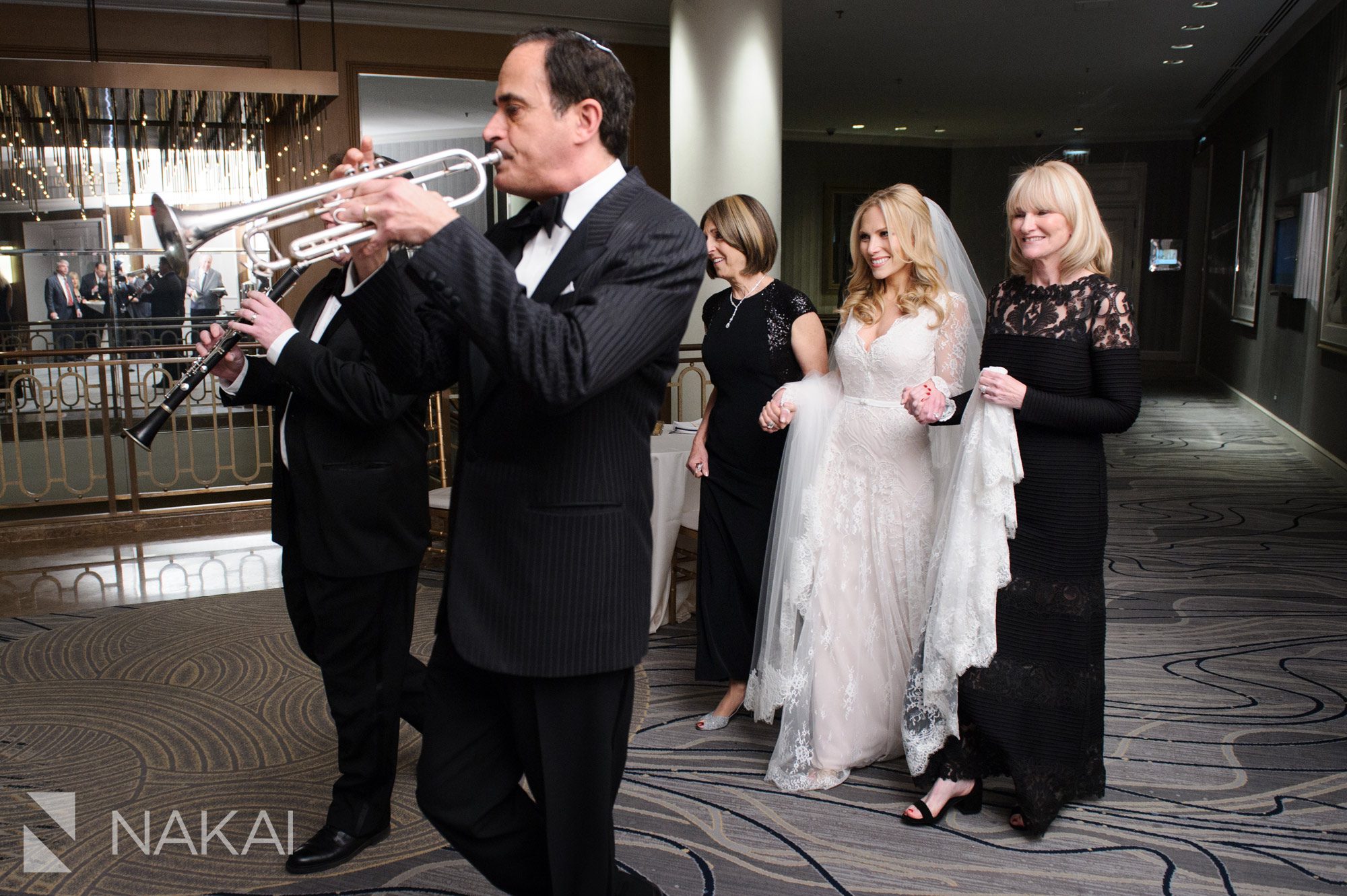 jewish wedding ceremony tish bedeken chicago photo