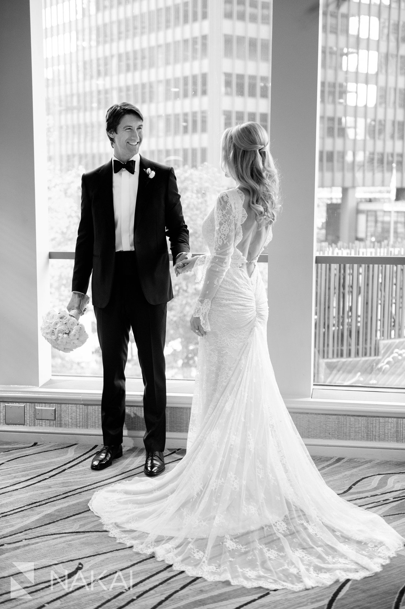 fairmont chicago luxury wedding picture bride groom