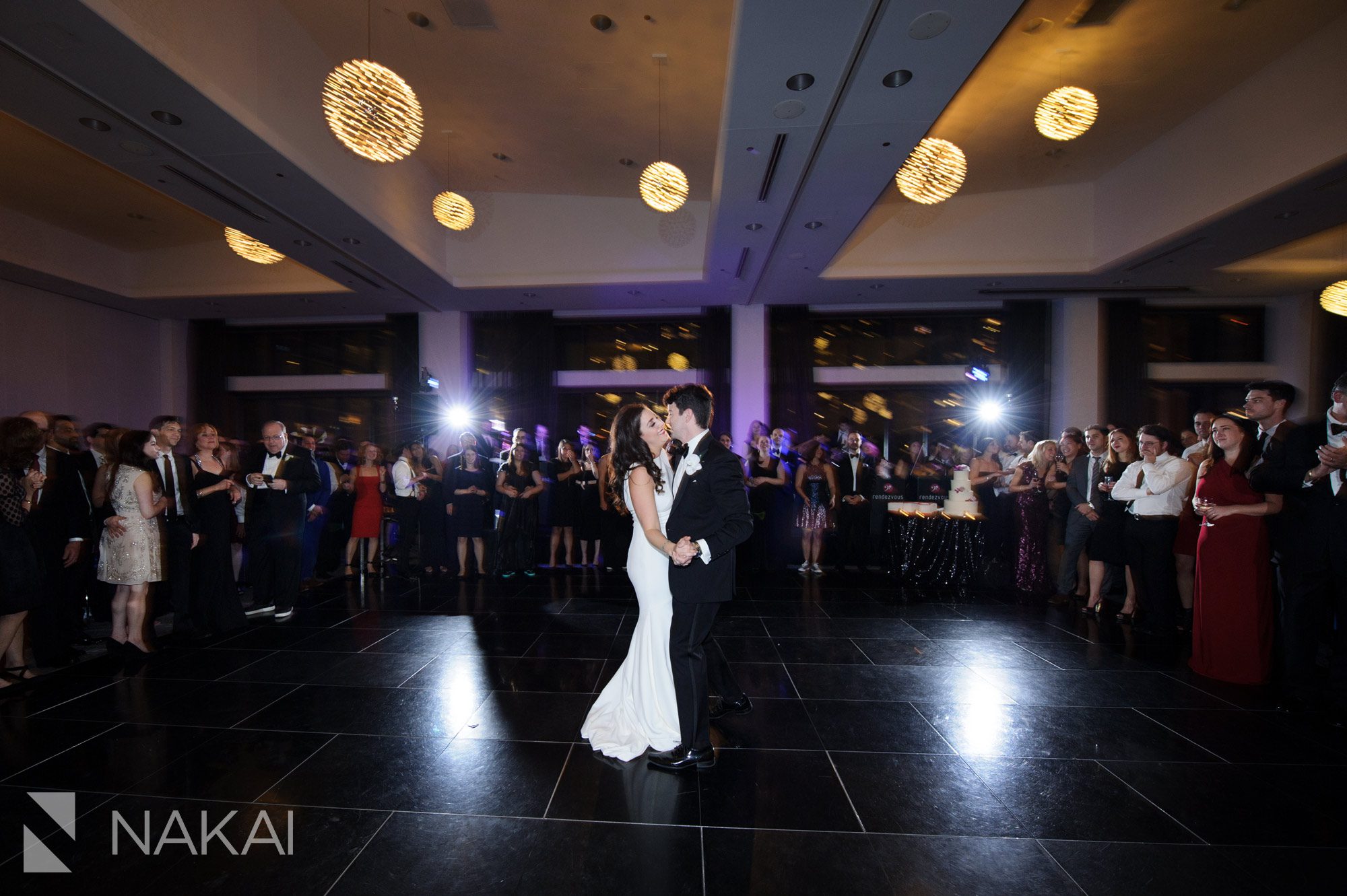 wedding-radisson-blu-pictures-chicago-aqua-nakai-photography-049
