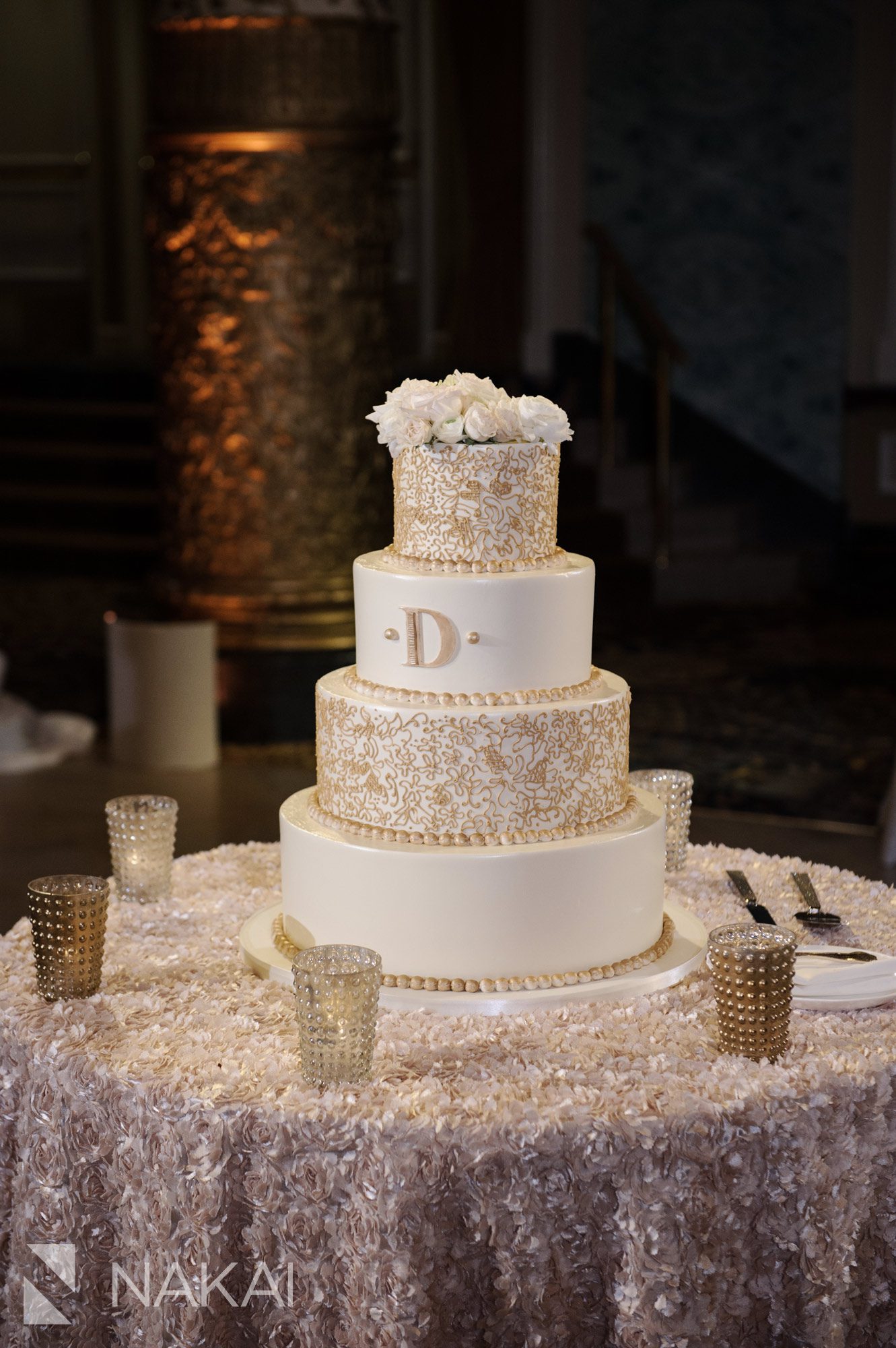 best drake chicago luxury wedding pictures cake
