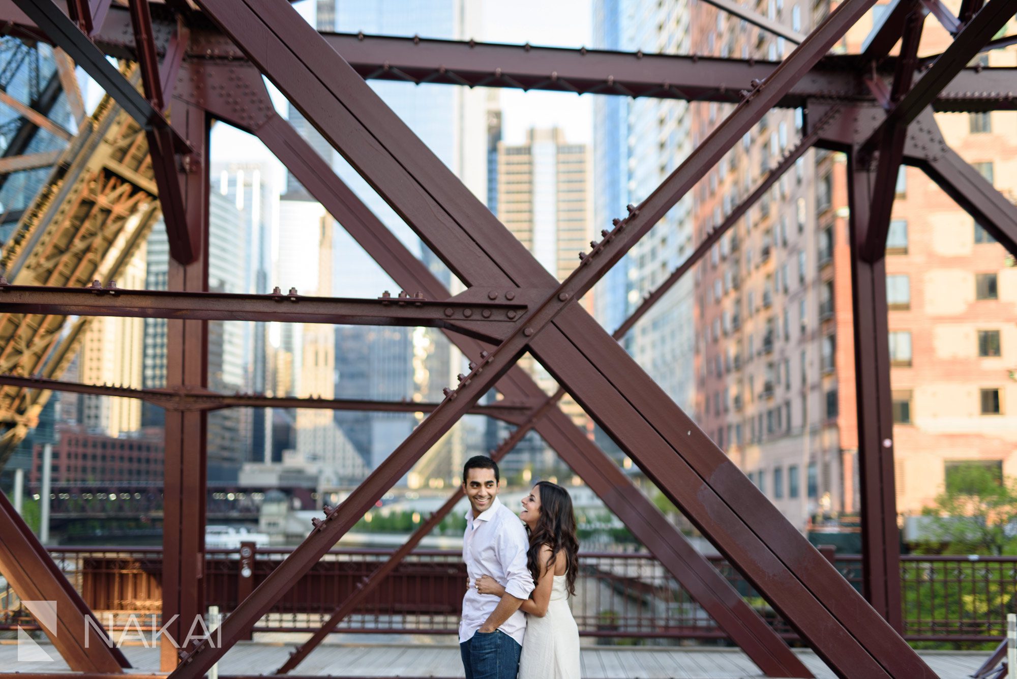 best Chicago engagement spot photographer kinzie bridge street