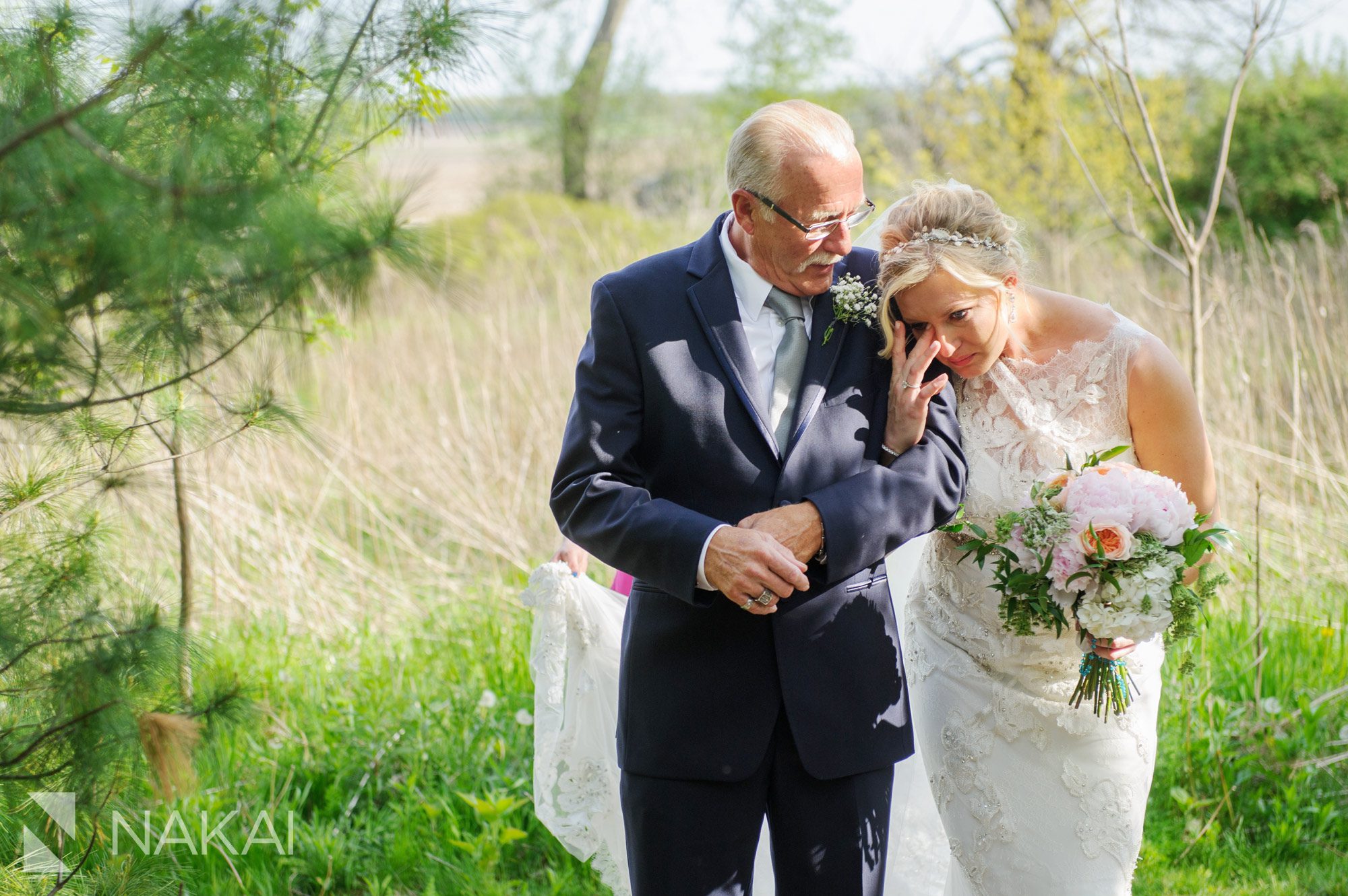 farm at dover barn wedding photographer Illinois picture