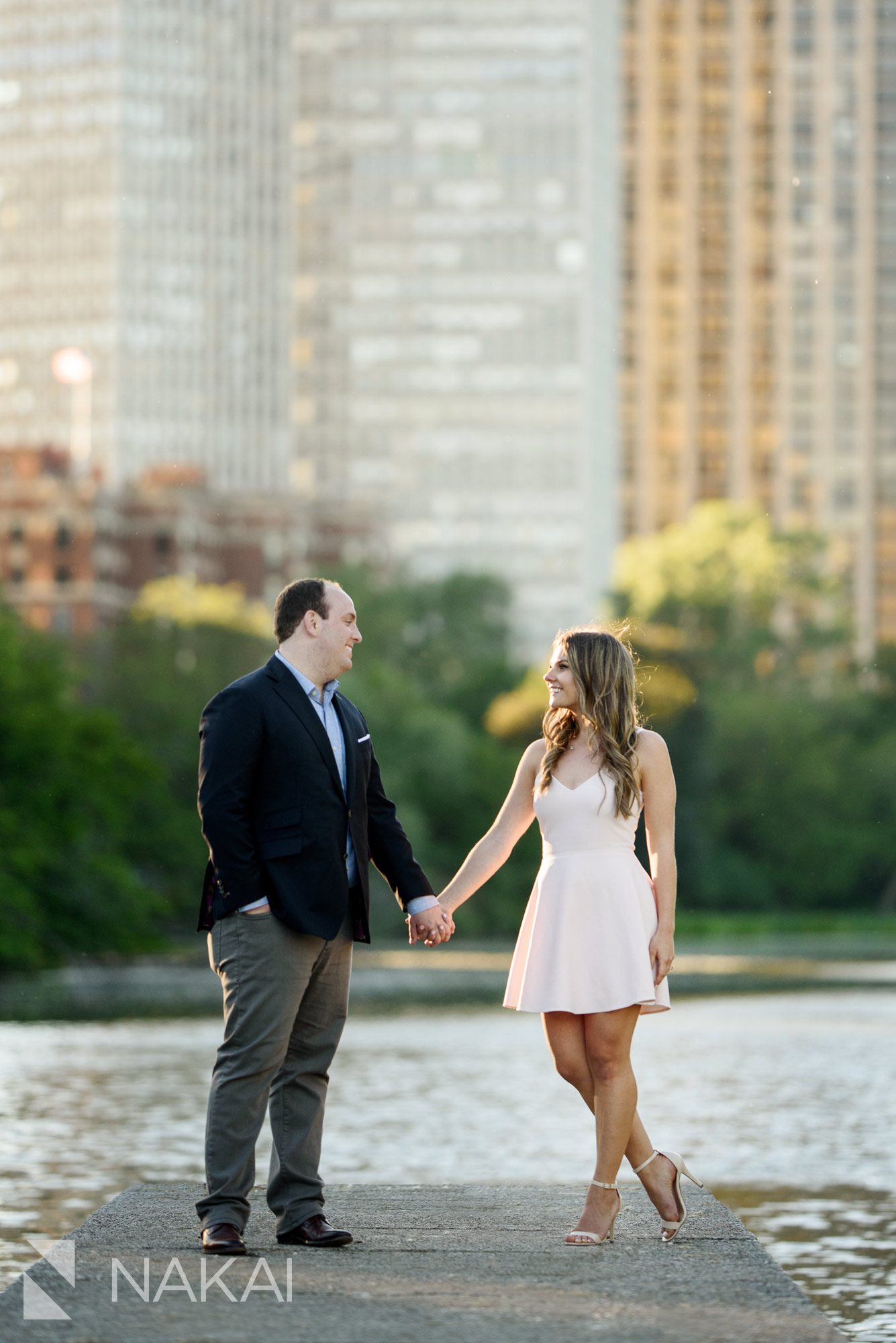 Lincoln park engagement pictures chicago