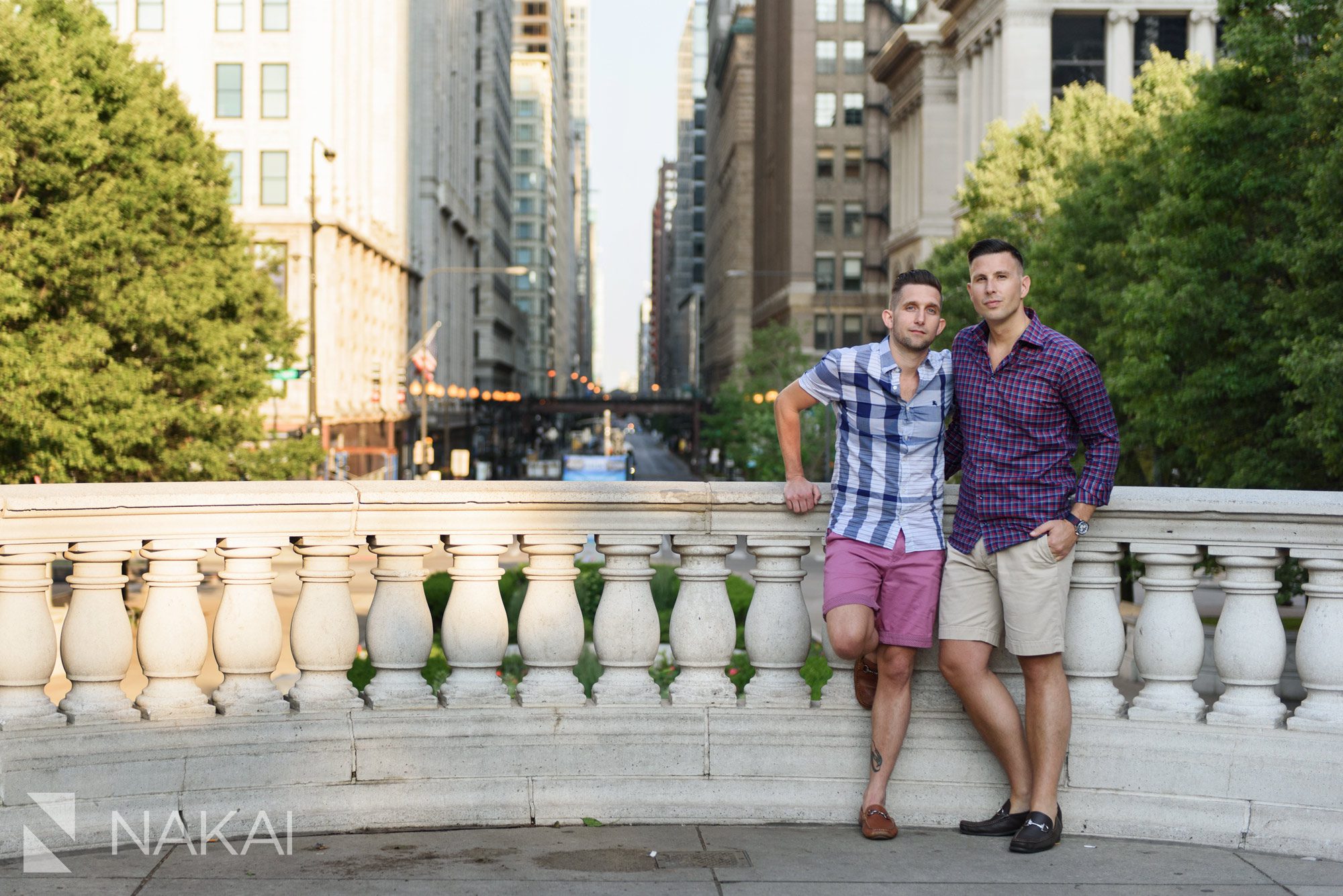 chicago millennium park engagement pictures photographer