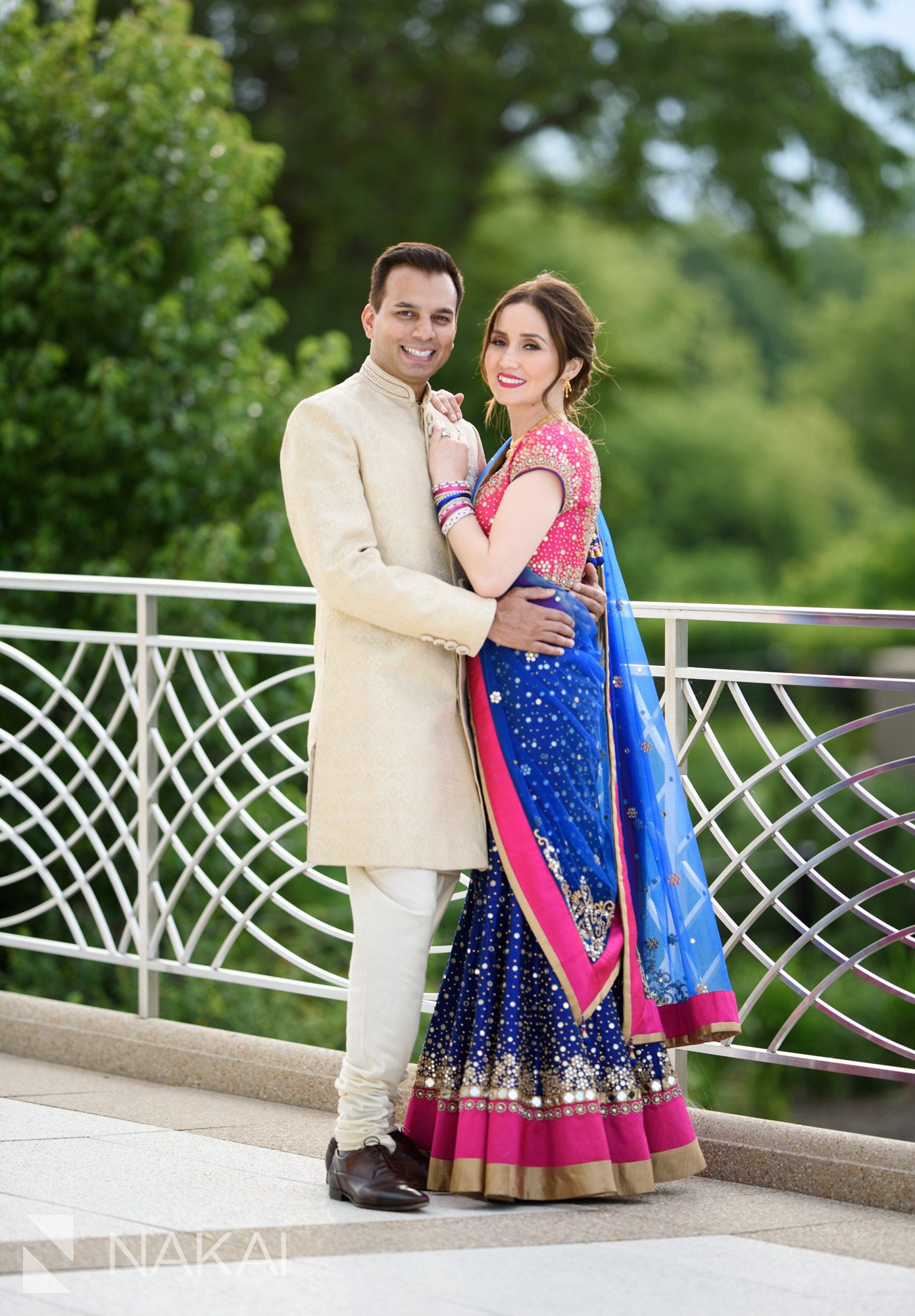 amazing Chicago engagement photos bahai temple