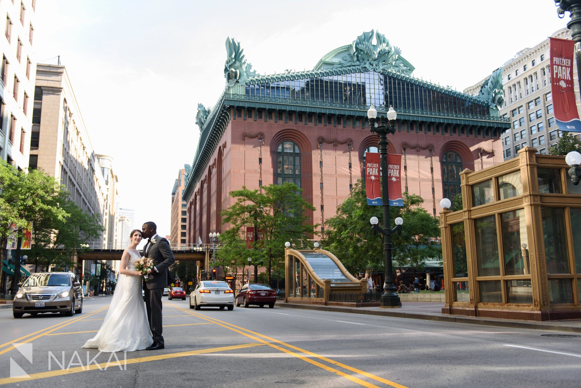 Harold Washington library wedding photo state street
