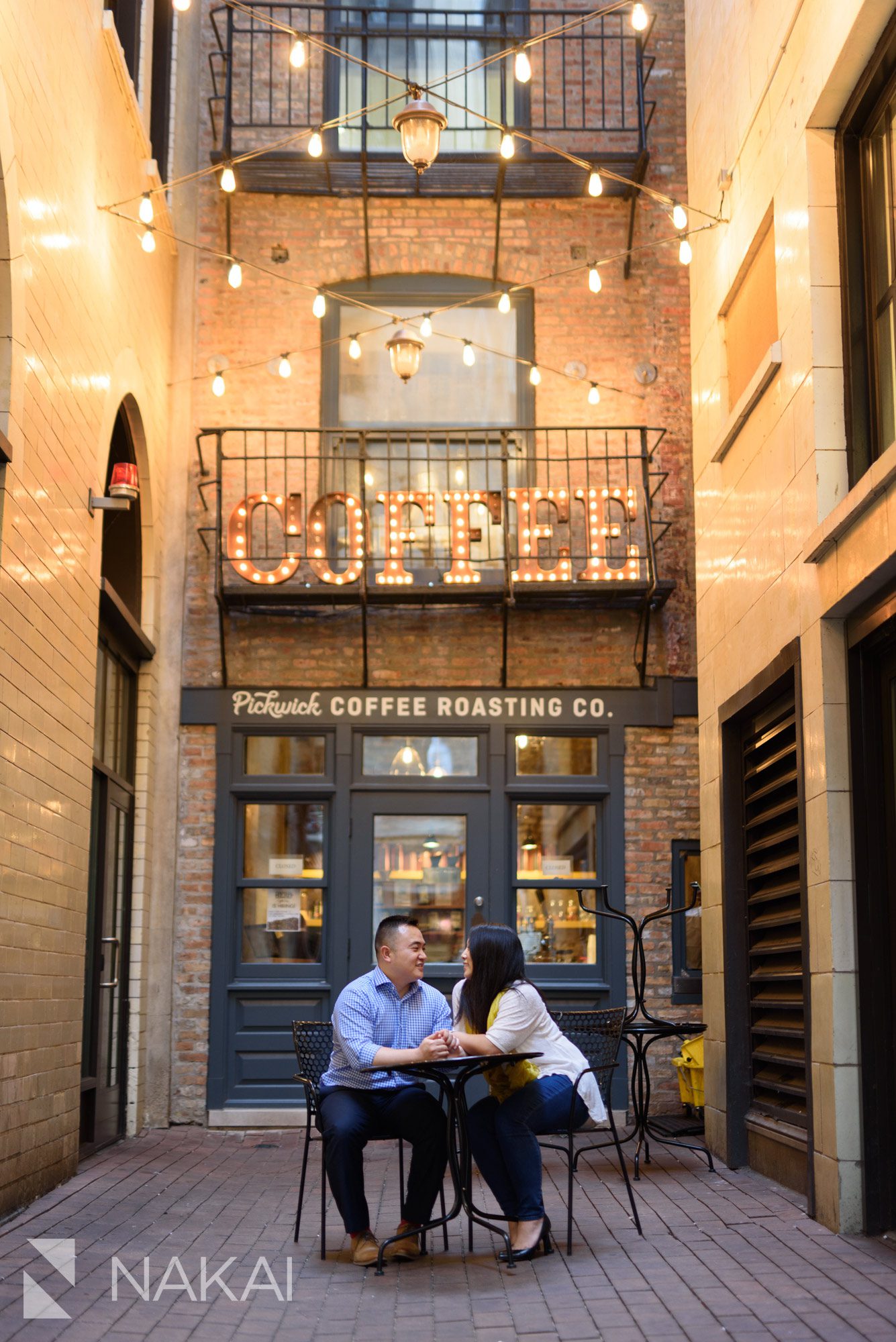 chicago engagement ideas union station coffee shop