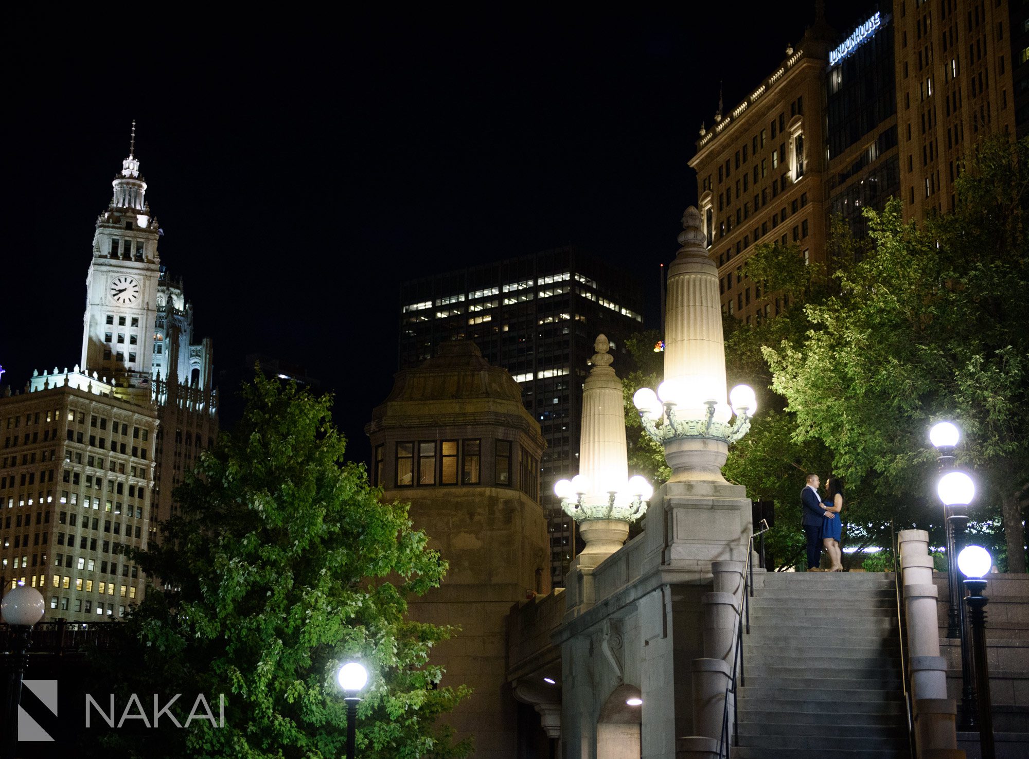 chicago engagement ideas riverwalk photographers