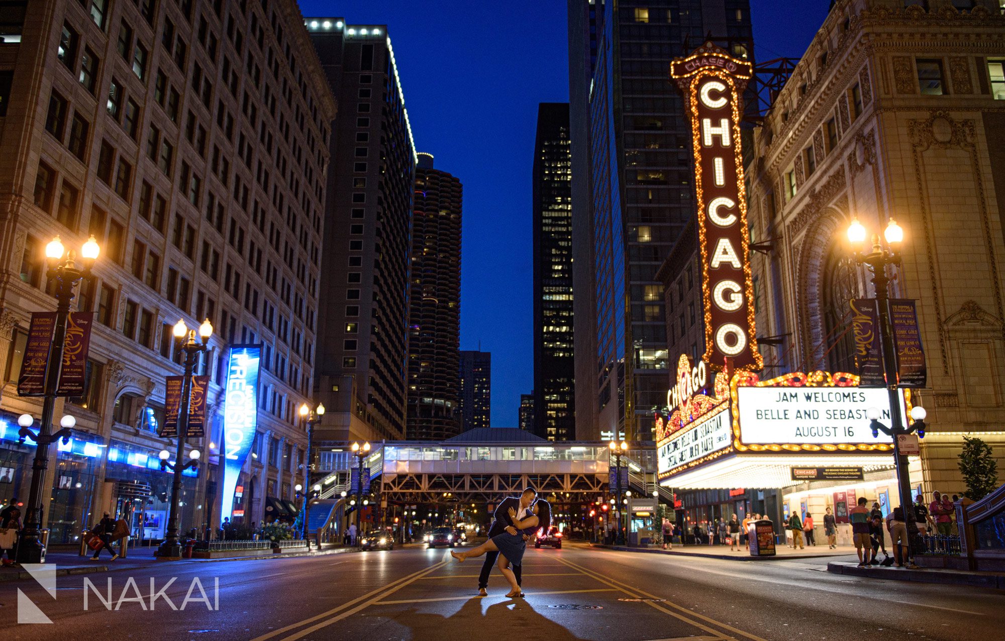 chicago engagement ideas state street photographers