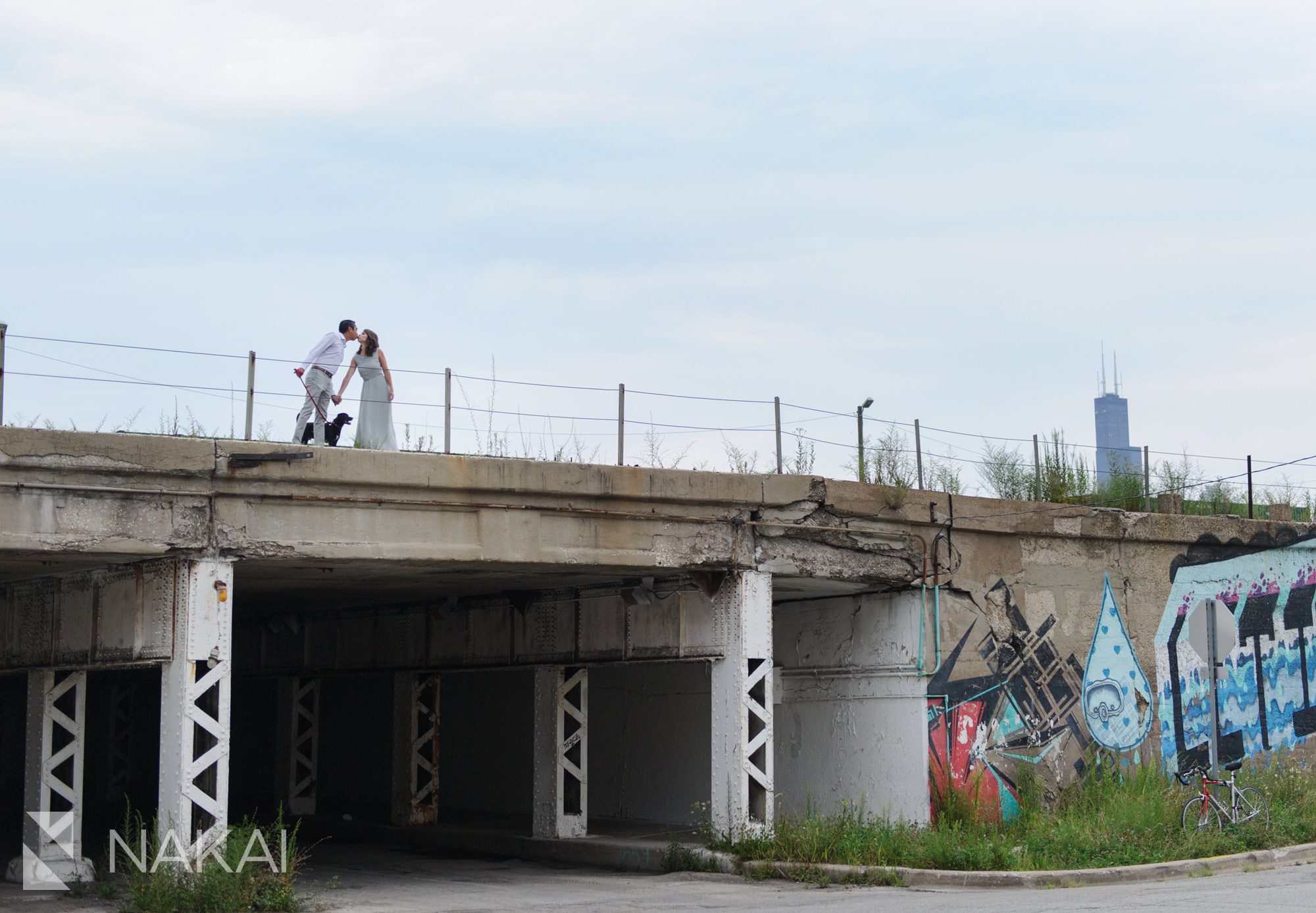 pilsen chicago engagement pictures railroad