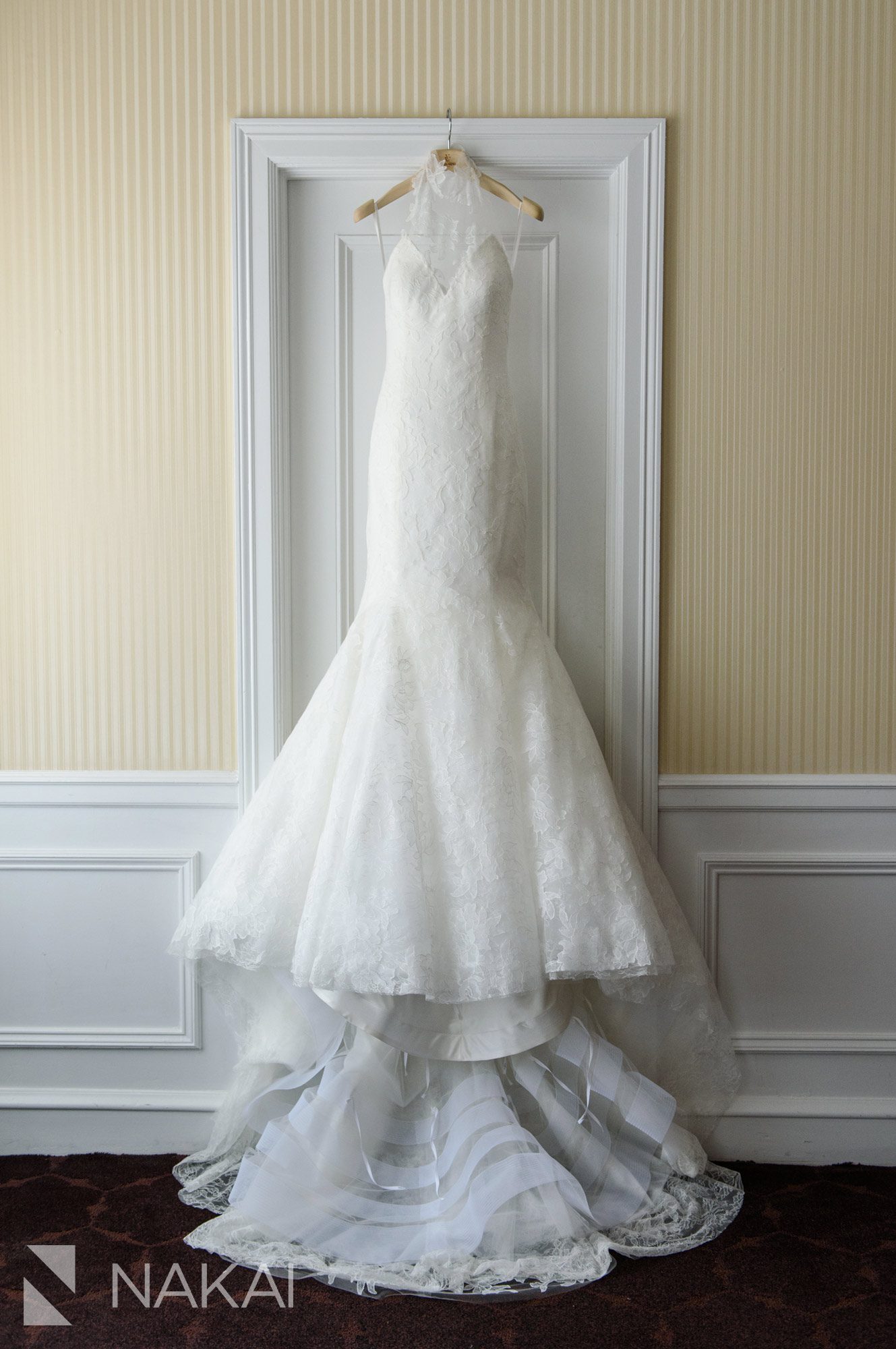 Vera wang dress drake chicago wedding photographer 