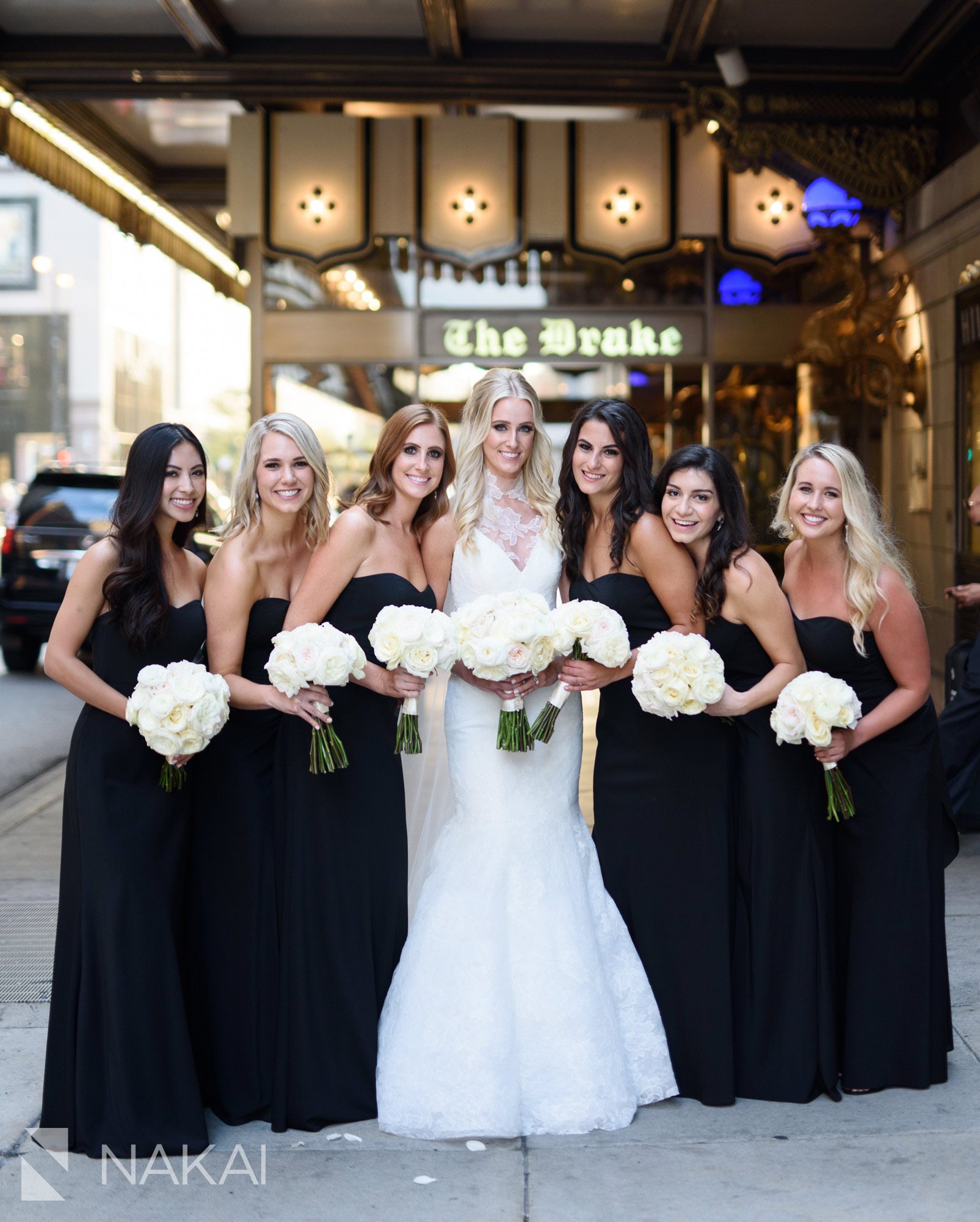 chicago Michigan avenue wedding pictures bride groom