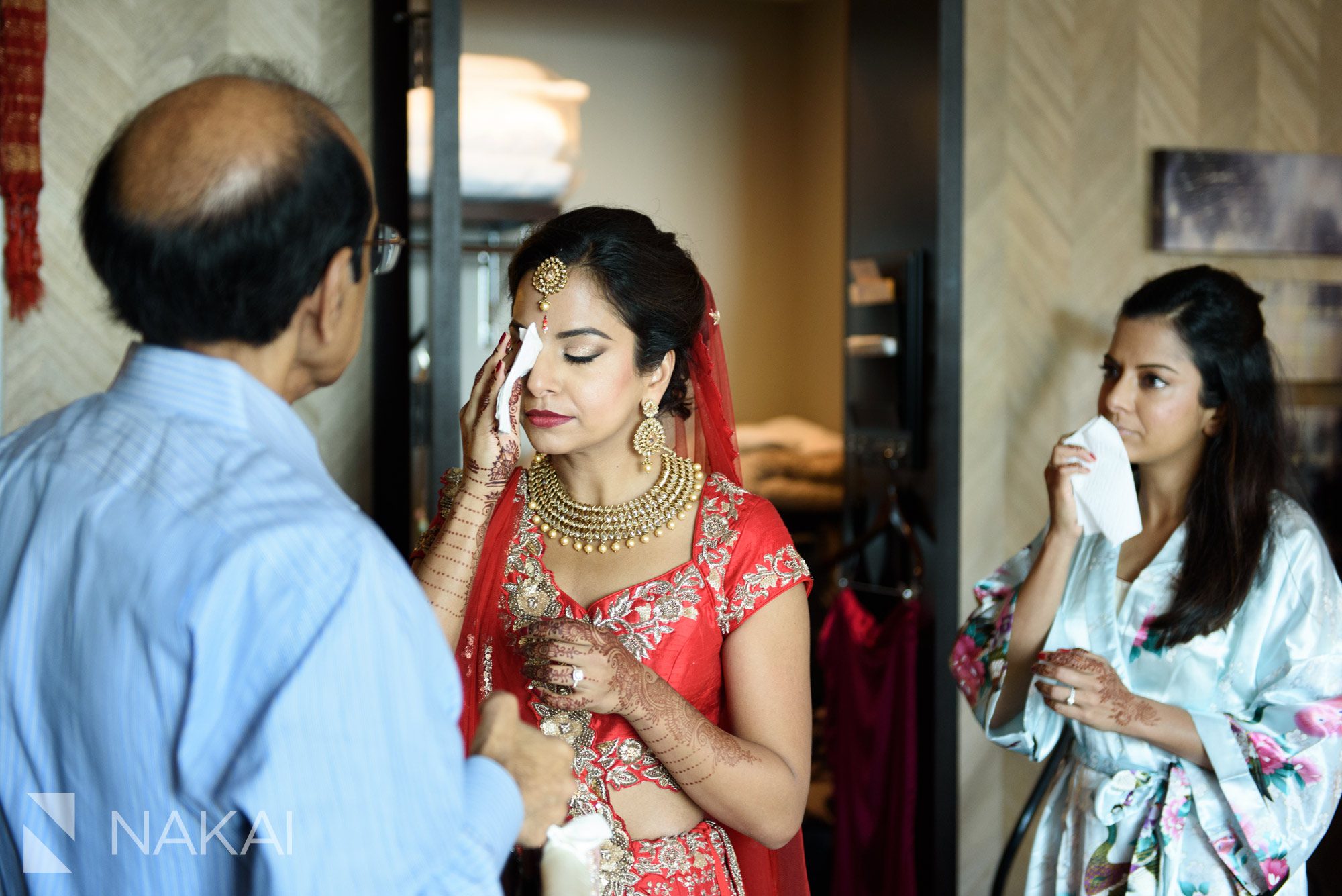 chicago Indian wedding photographer loews hotel 