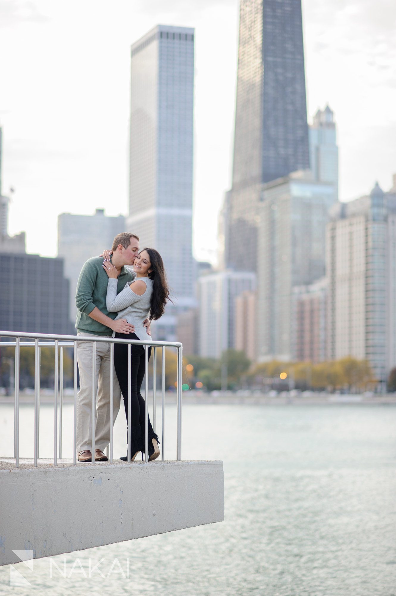 olive park Chicago engagement photos