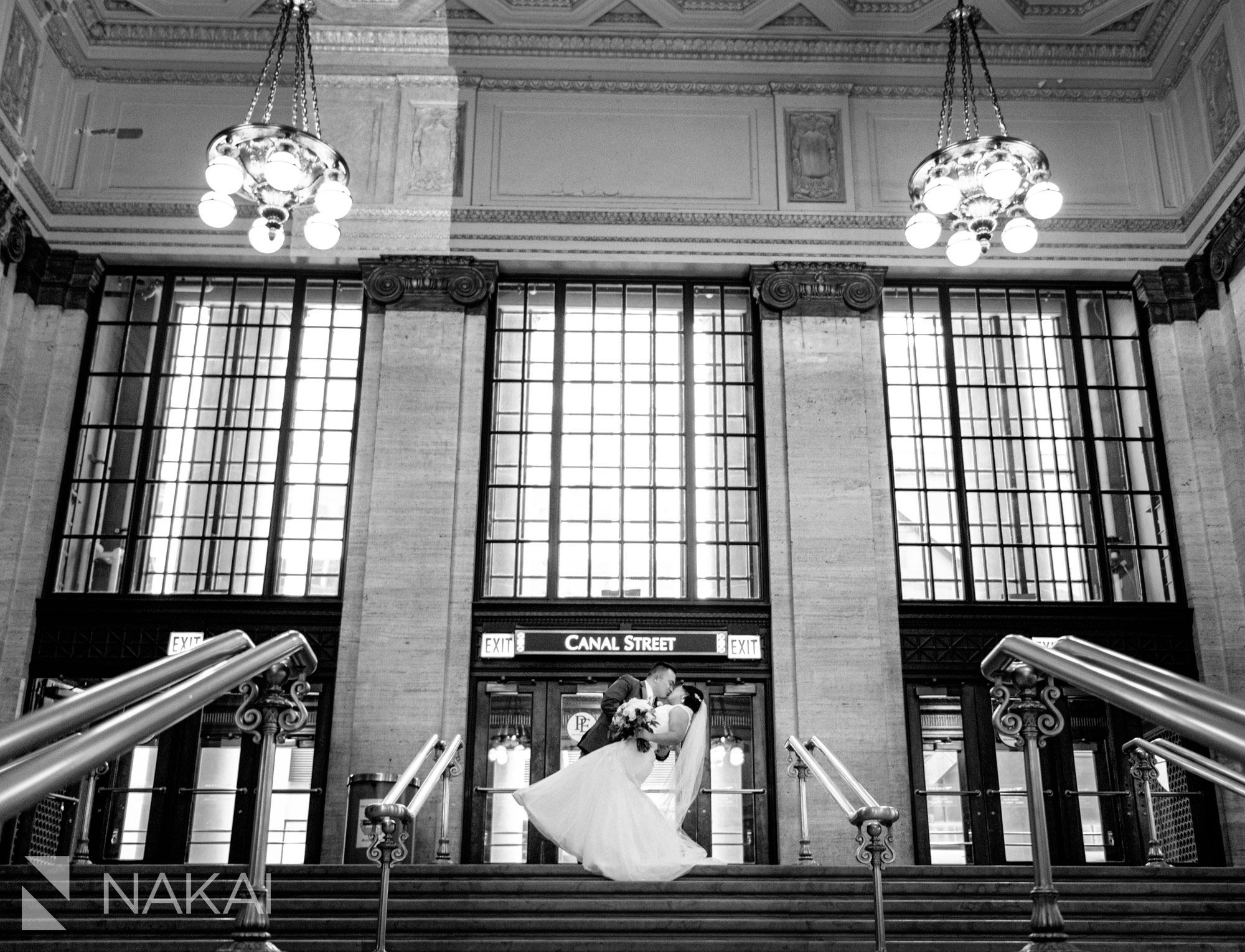 union station chicago wedding photos bride groom