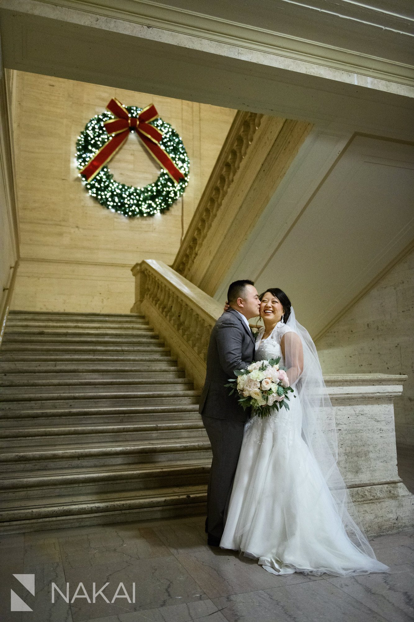 Chicago winter wedding photographer union station bride groom