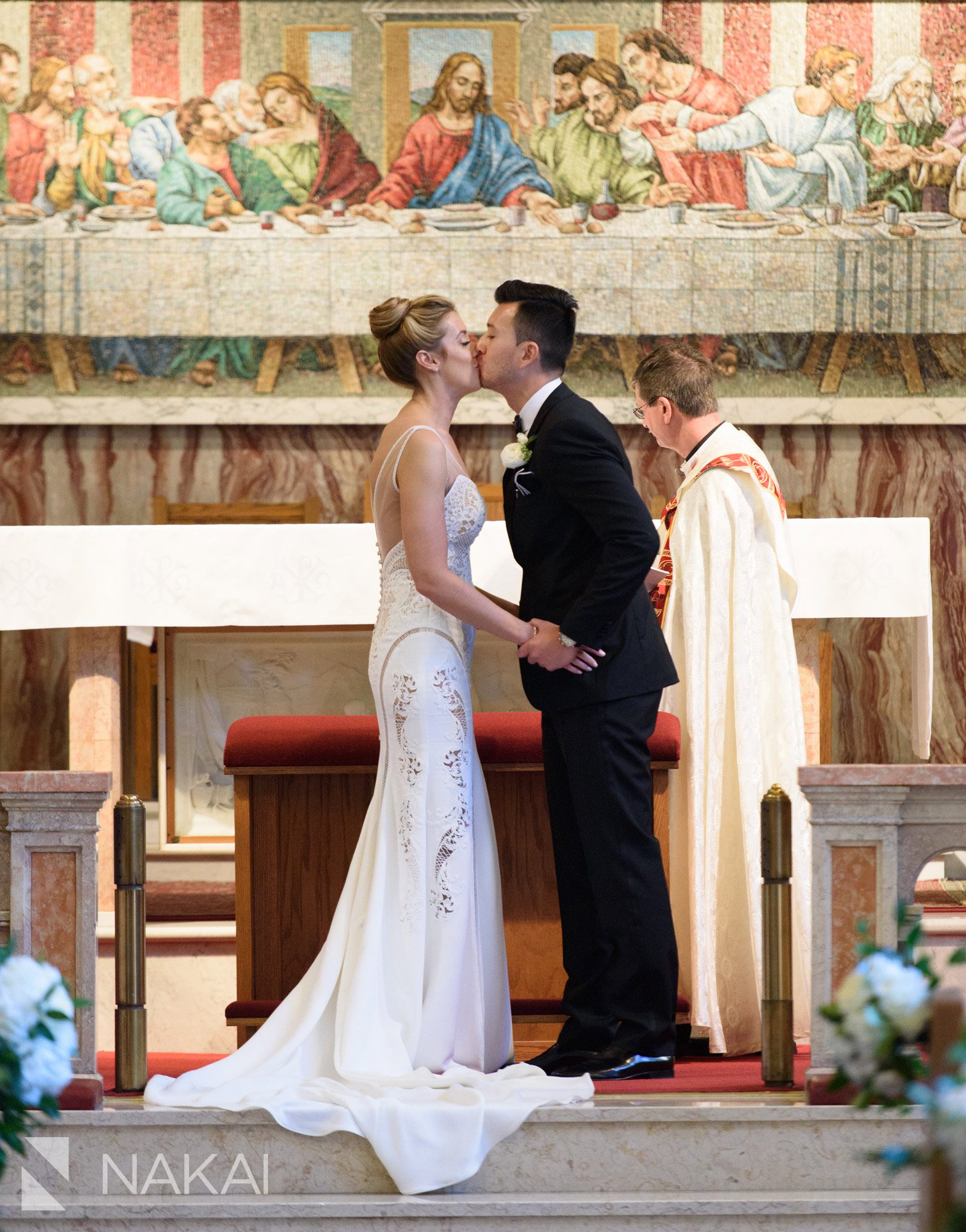 Chicago catholic wedding ceremony picture