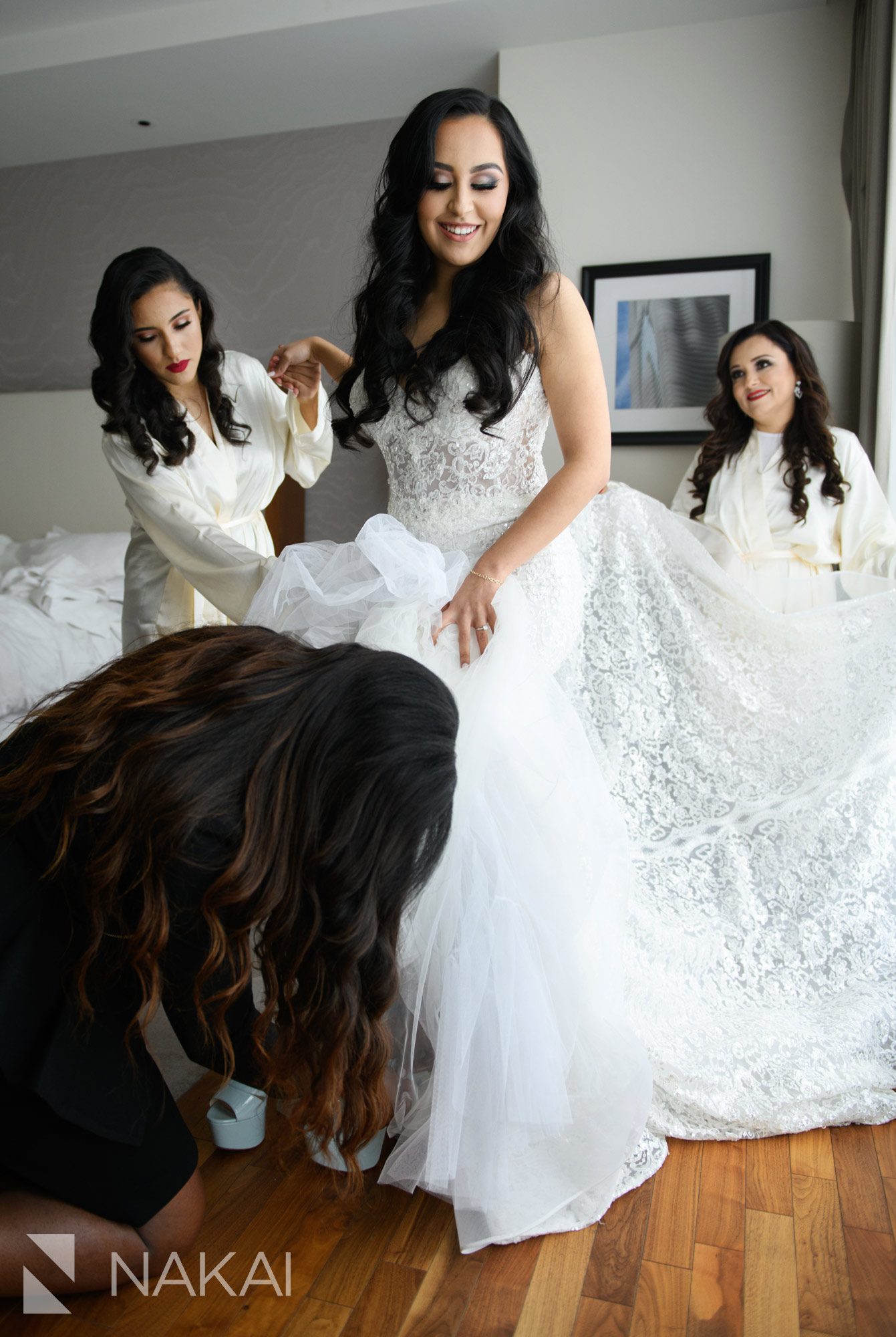 langham Chicago wedding photo bride getting ready