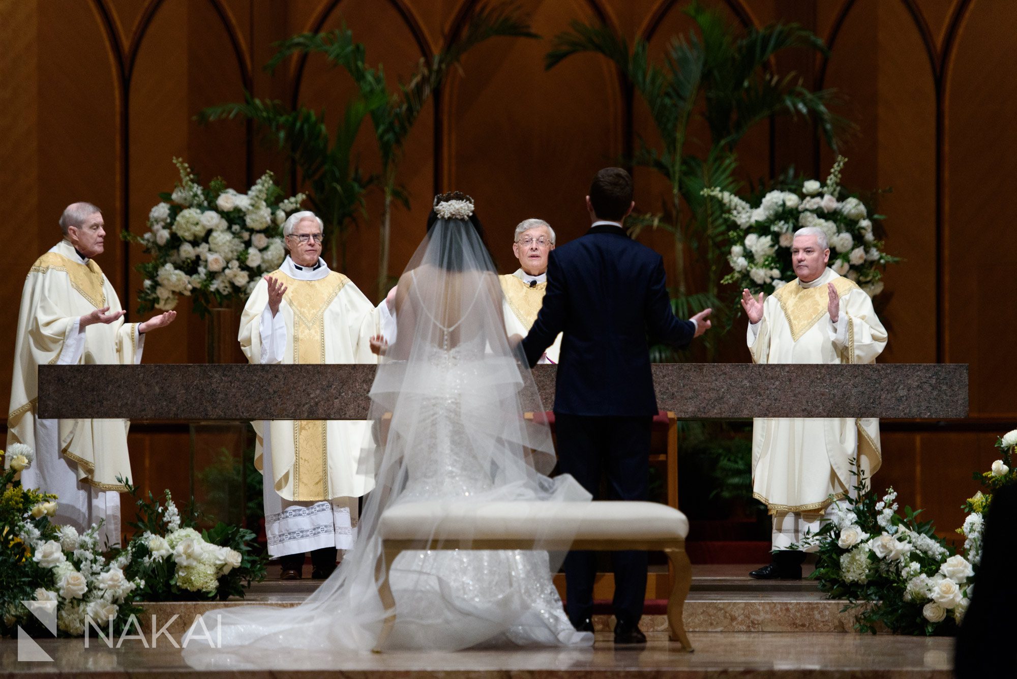 Chicago holy name cathedral wedding photos