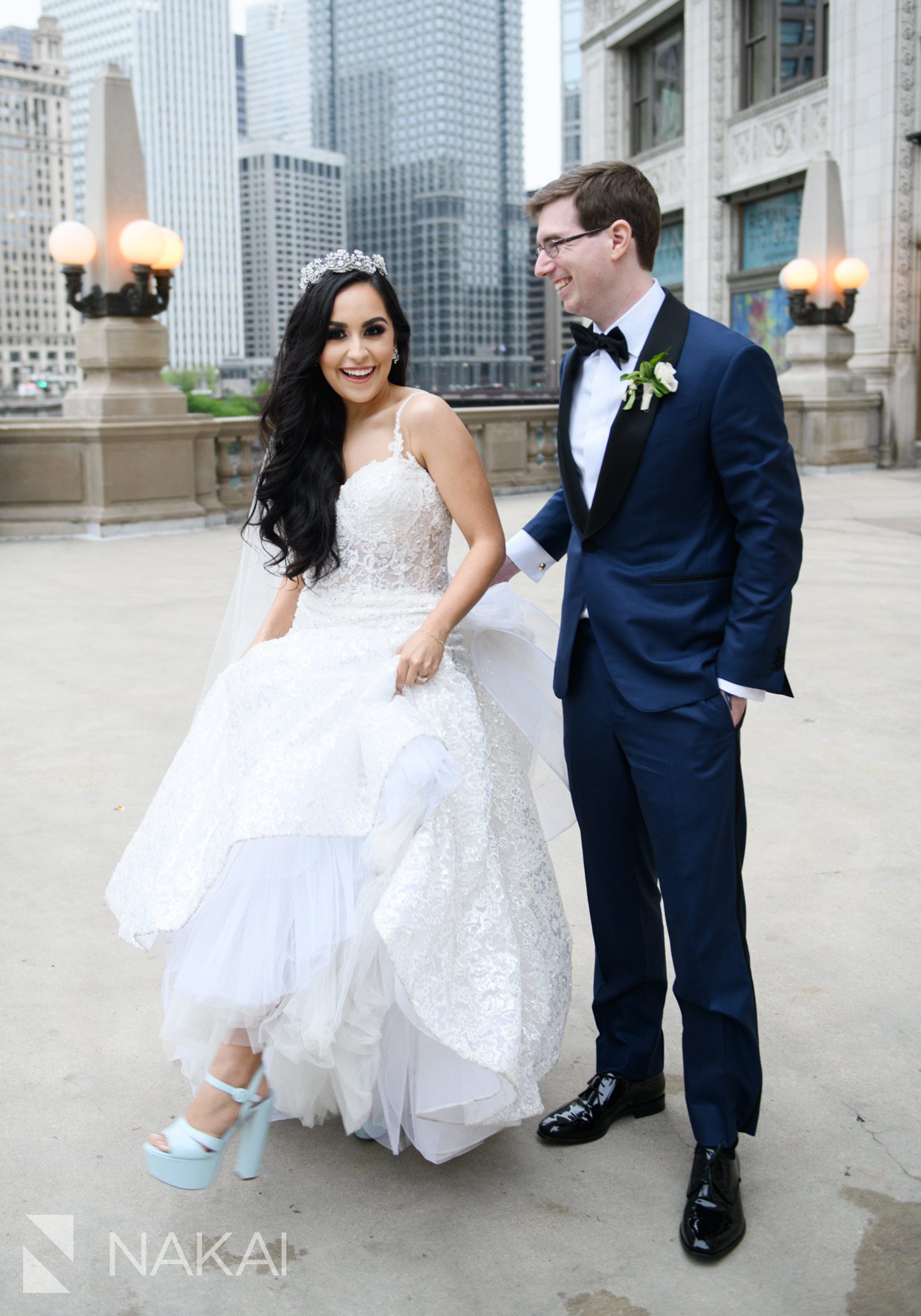 Wrigley building Chicago wedding photo bride groom