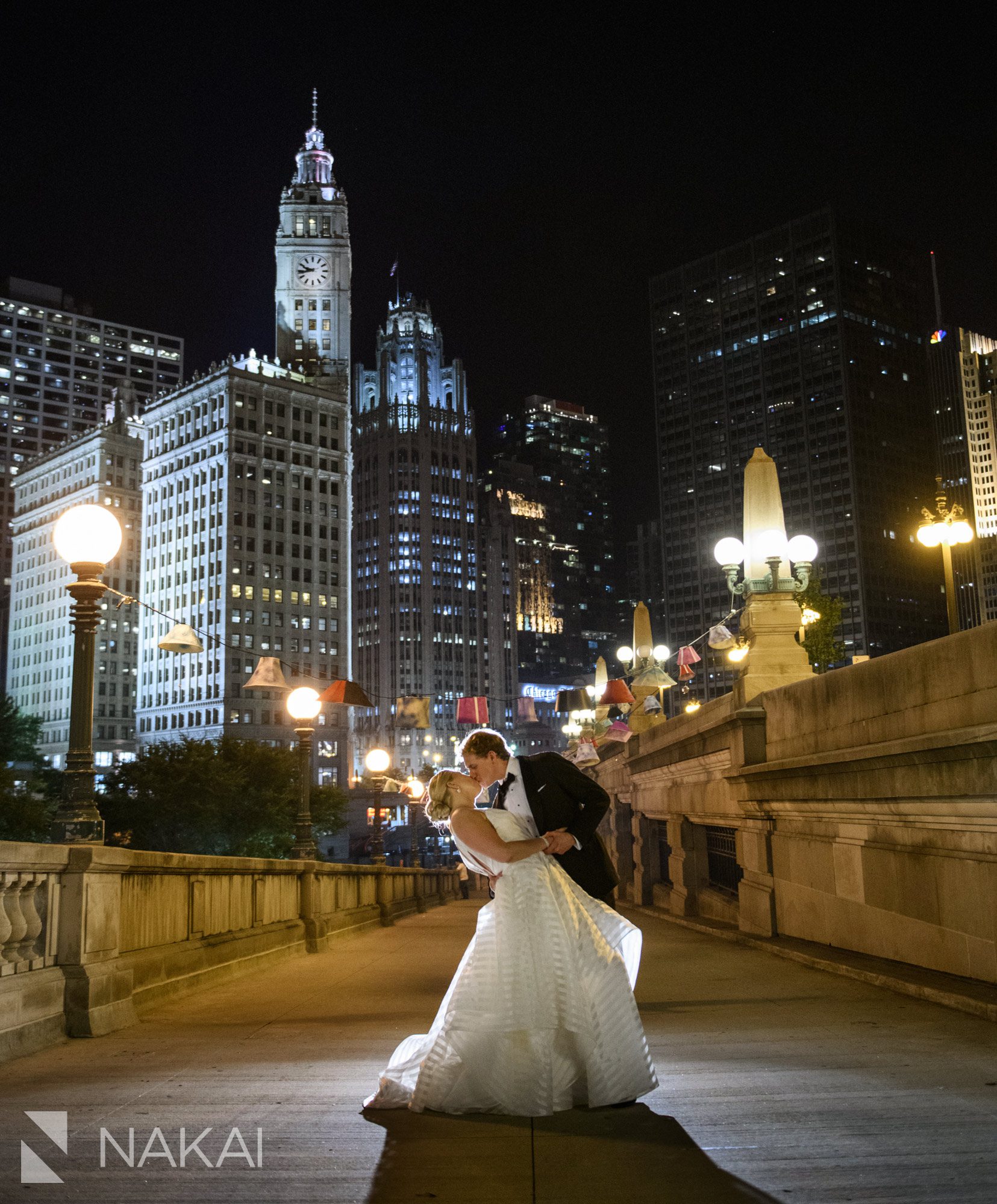 best Chicago wedding photos at night riverwalk