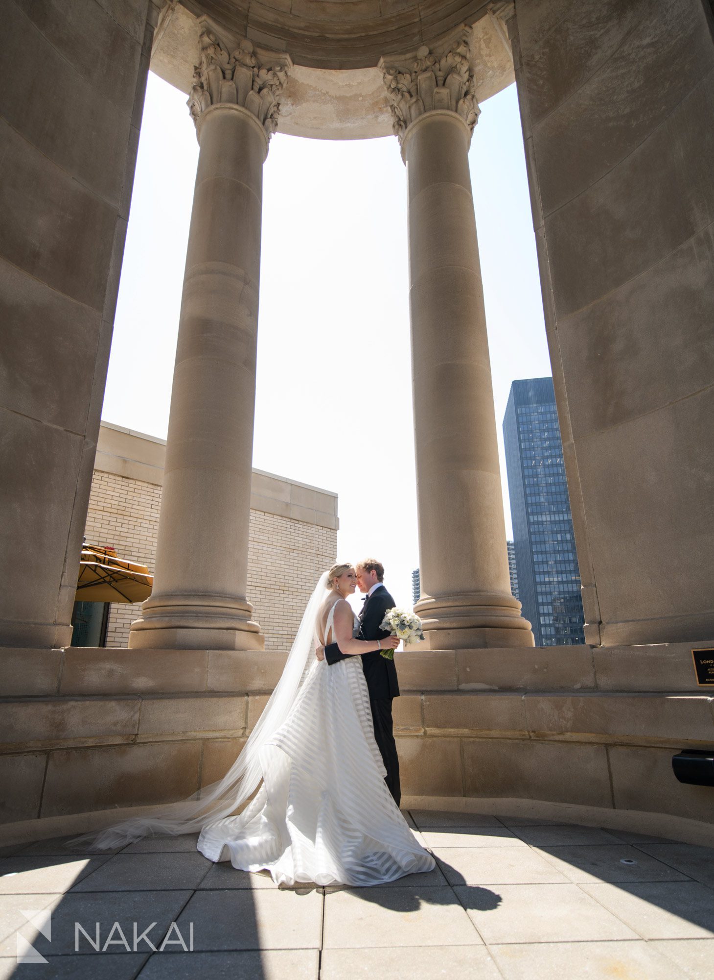 best londonhouse Chicago wedding photographer rooftop