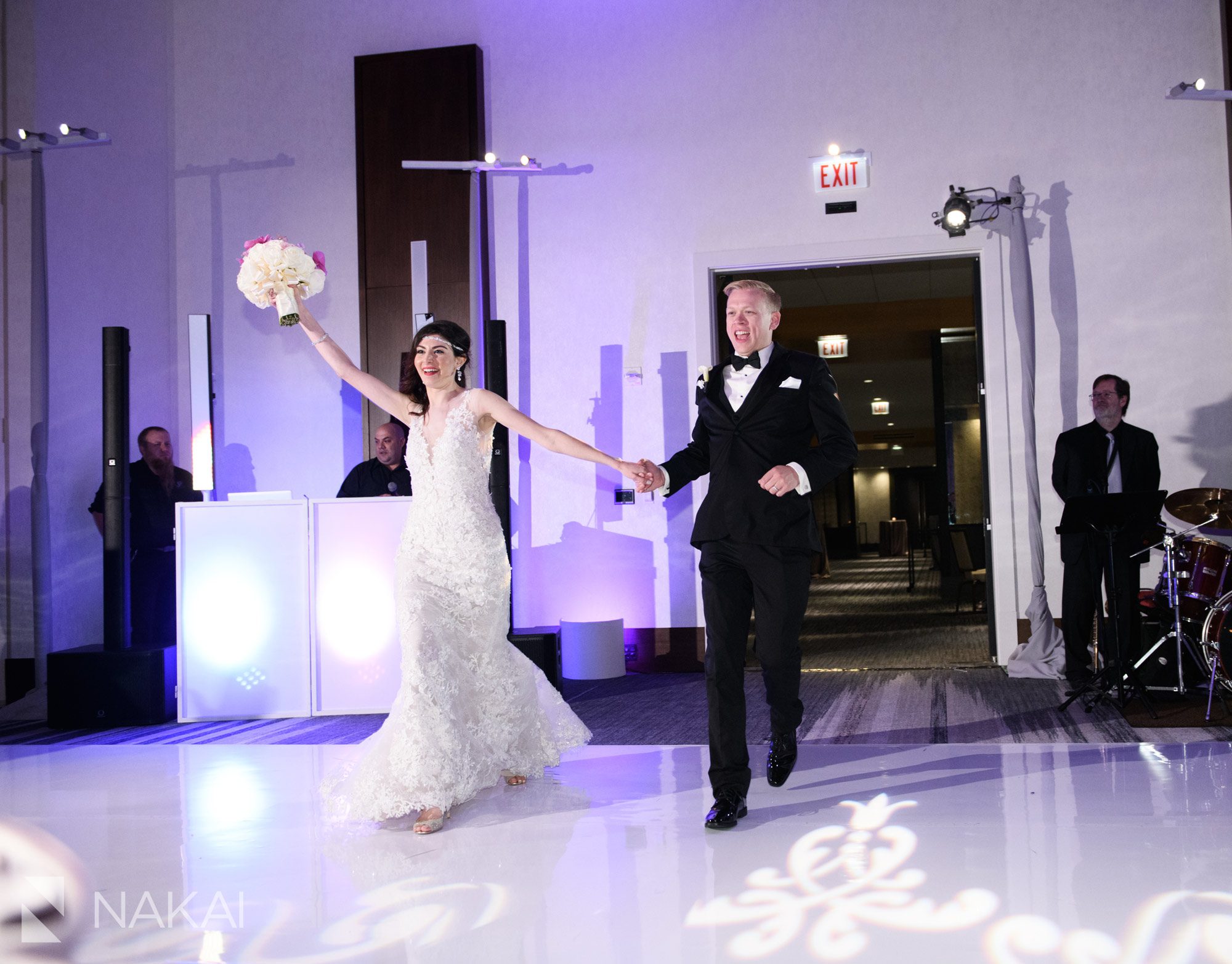 chicago loews o'hare wedding photos reception bride groom entrance